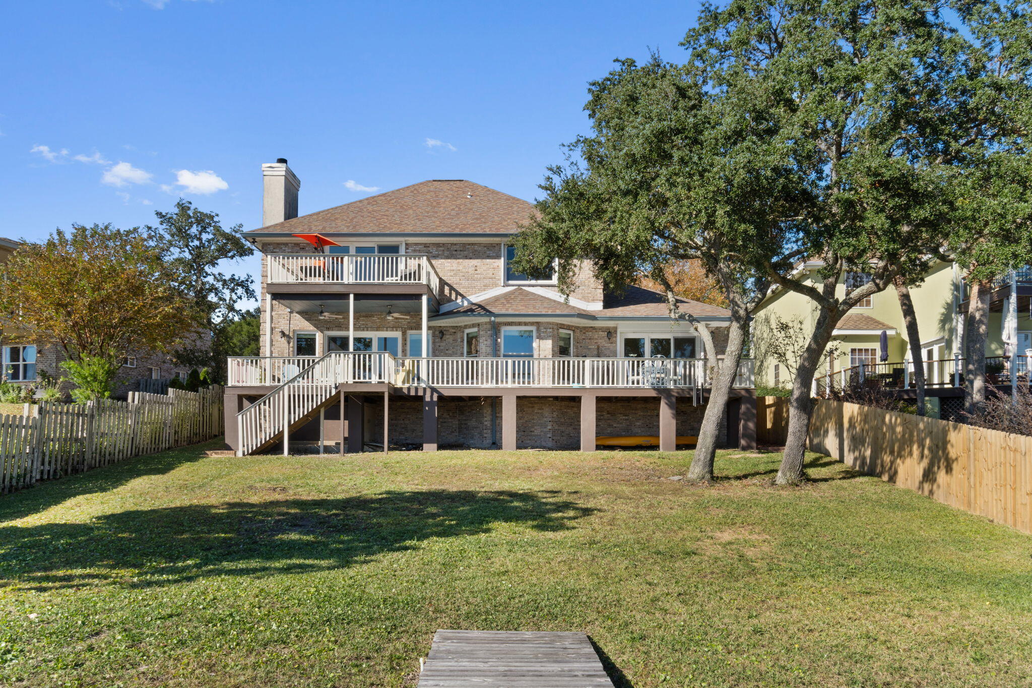 59 Lakeshore Drive