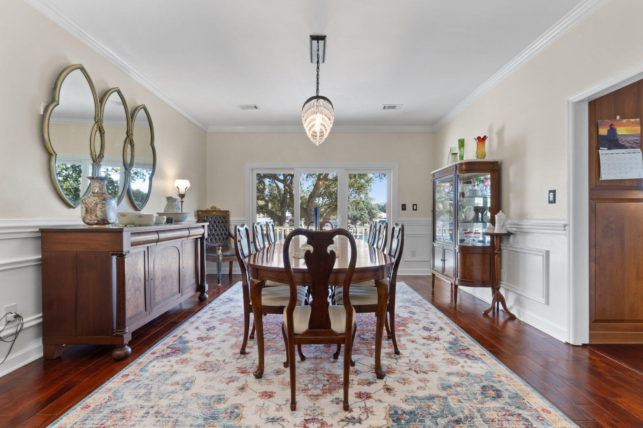 59 Lakeshore Drive