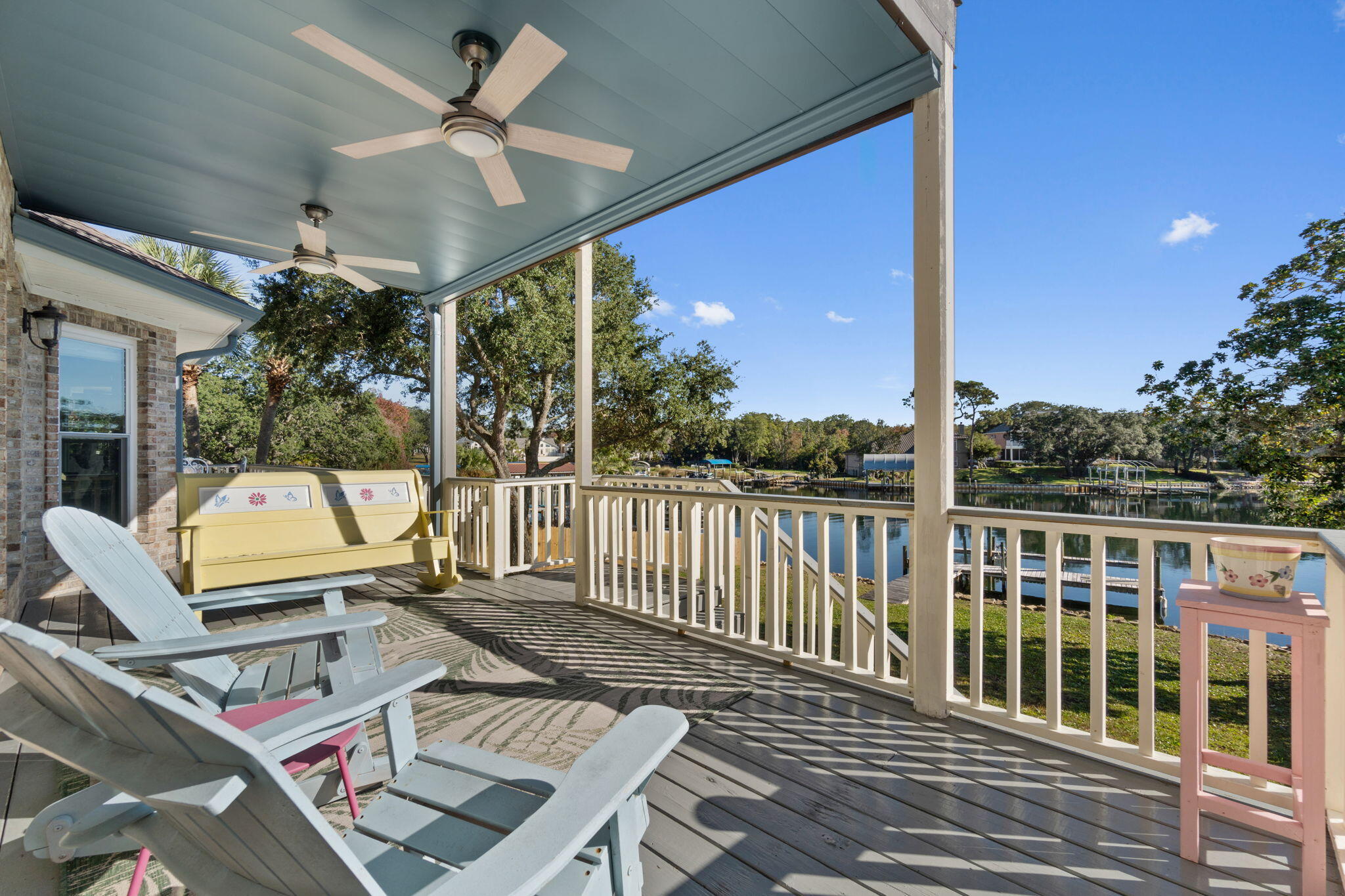59 Lakeshore Drive