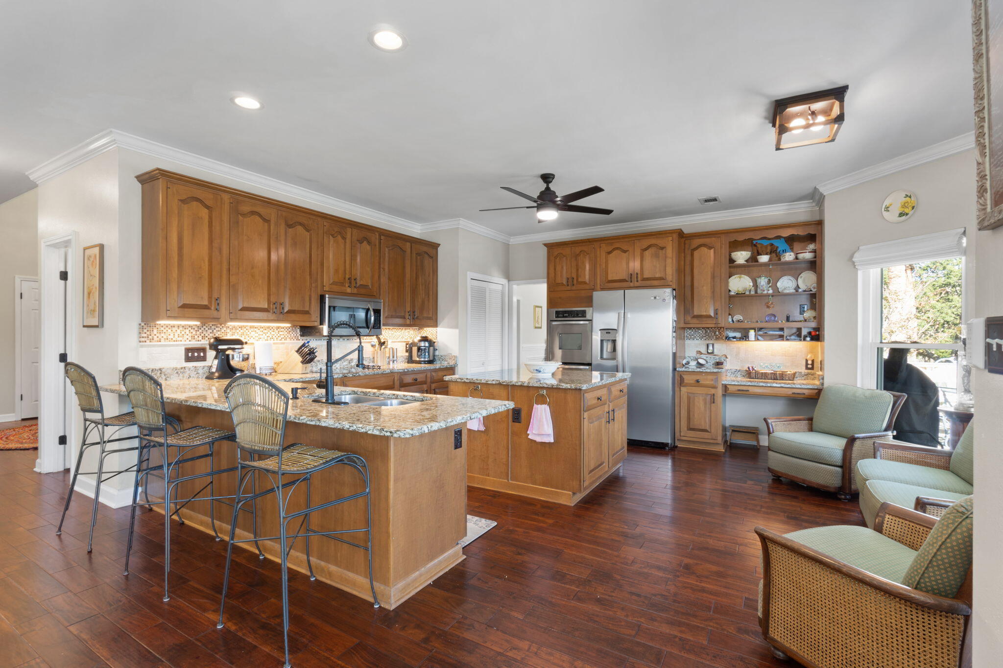 59 Lakeshore Drive