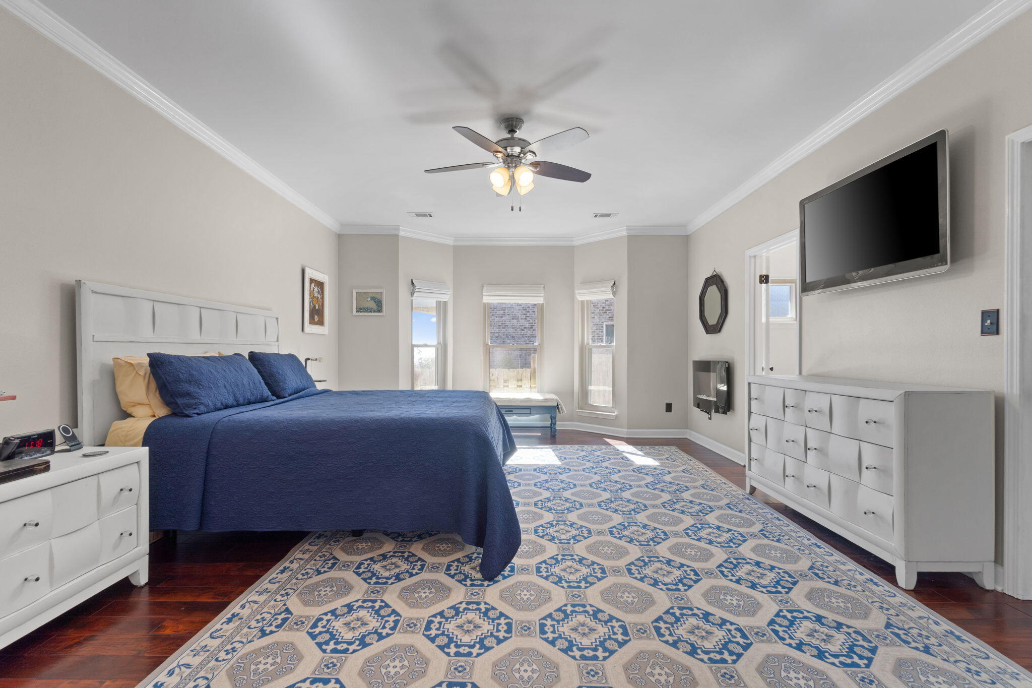 59 Lakeshore Drive