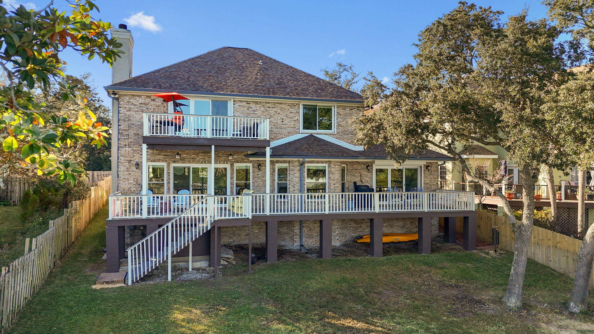 59 Lakeshore Drive