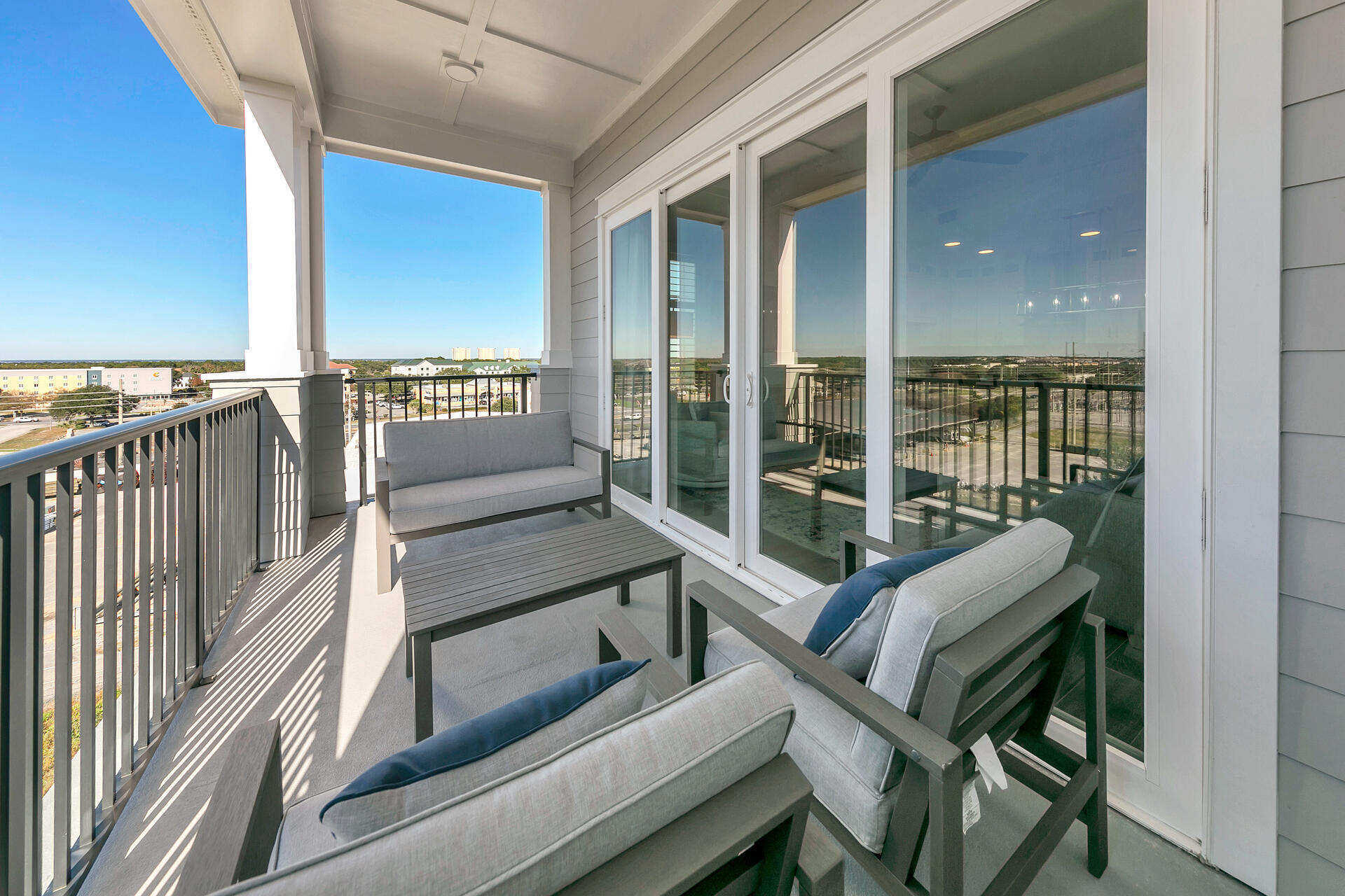 206 Henderson Resort Way, 5404