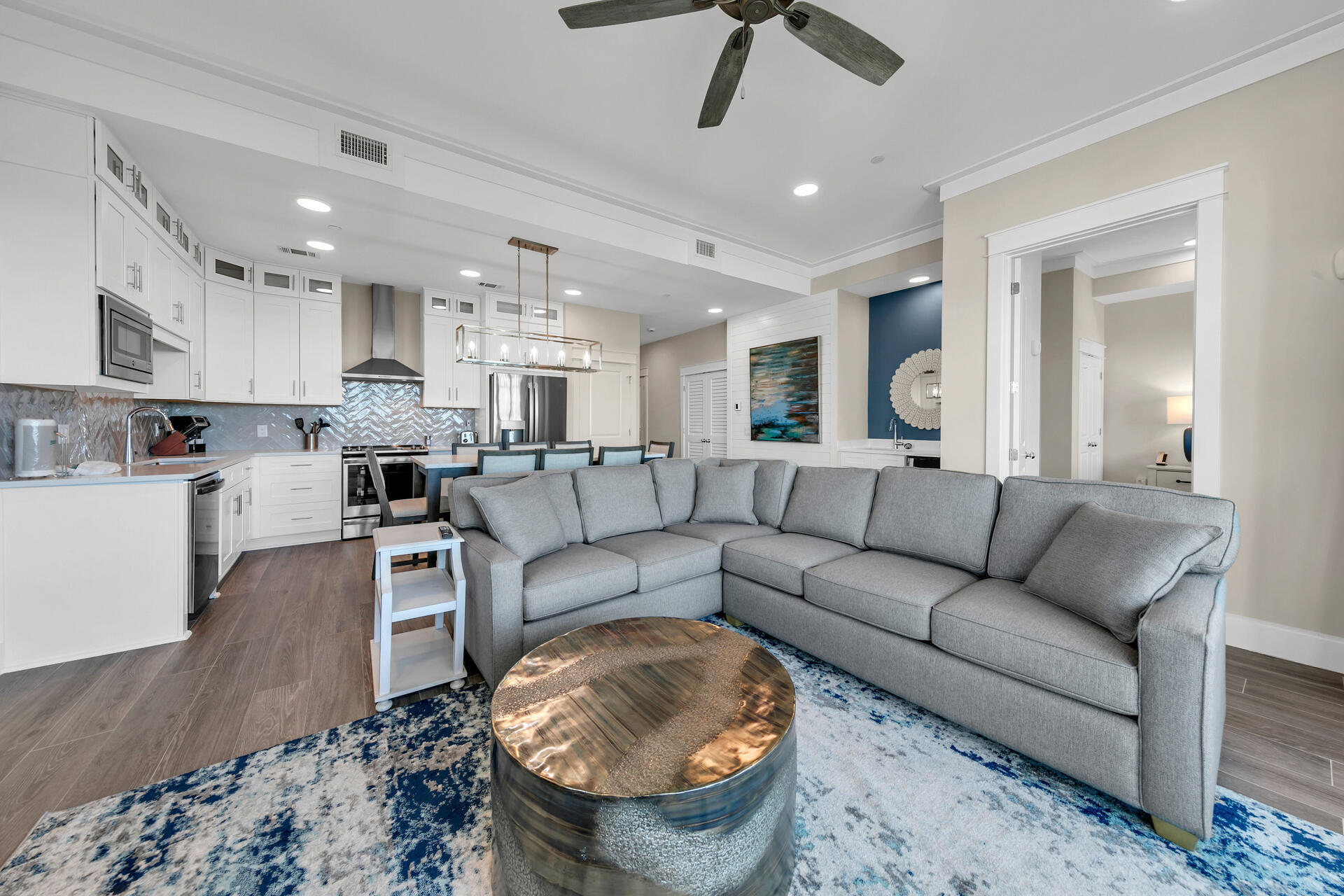 206 Henderson Resort Way, 5404