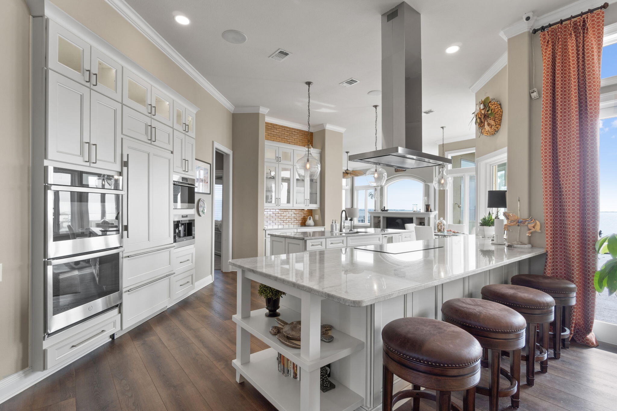 1656 Tidewater Lane