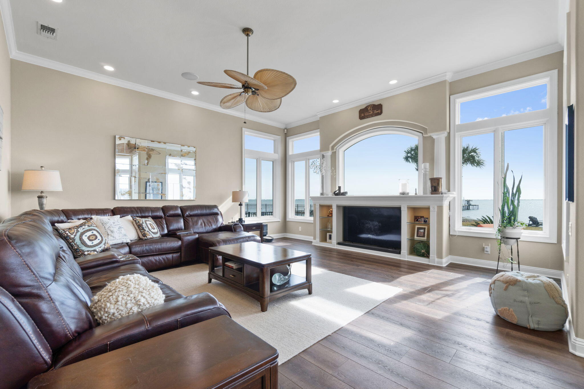 1656 Tidewater Lane