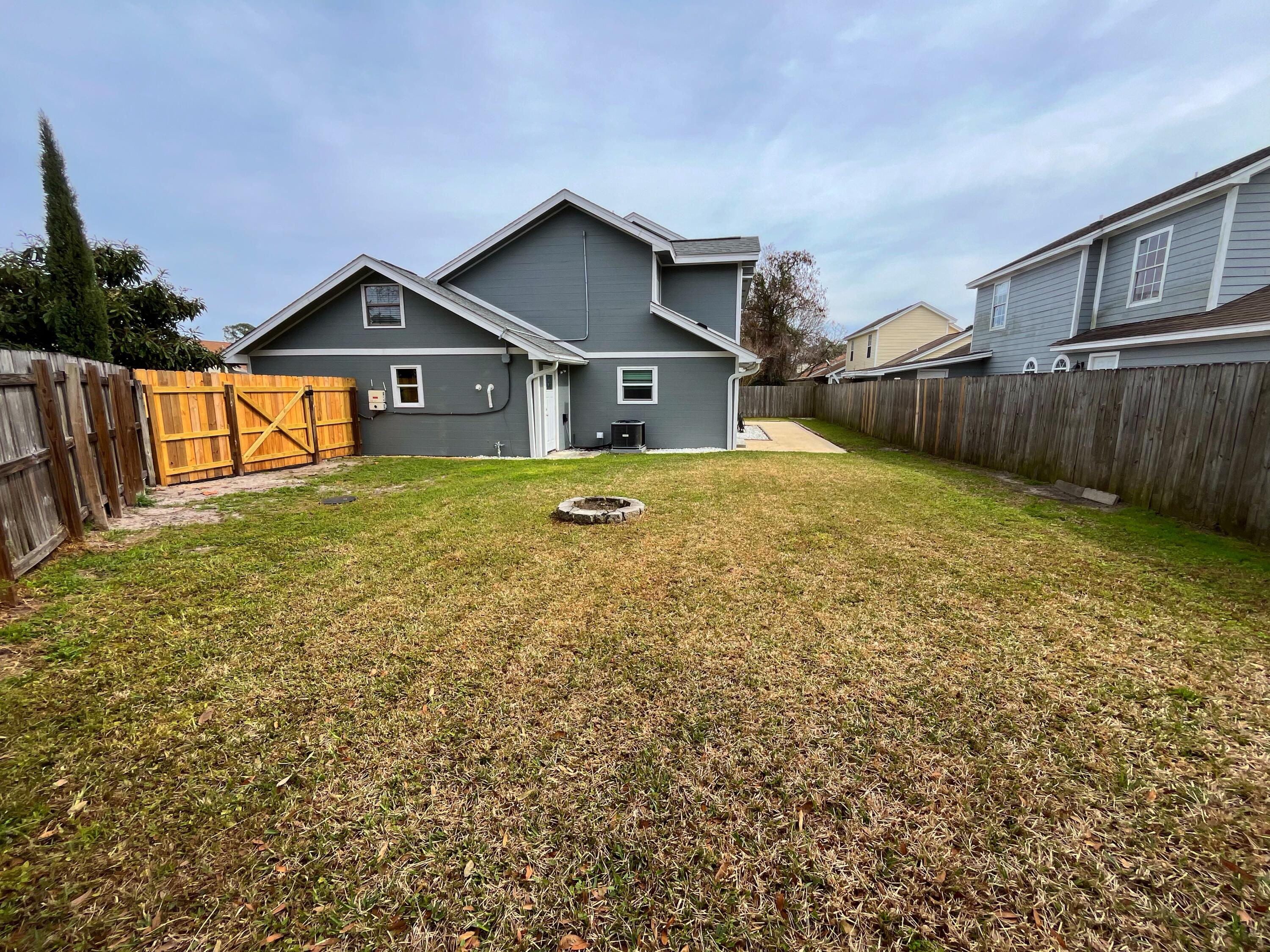 422 NW Village Court