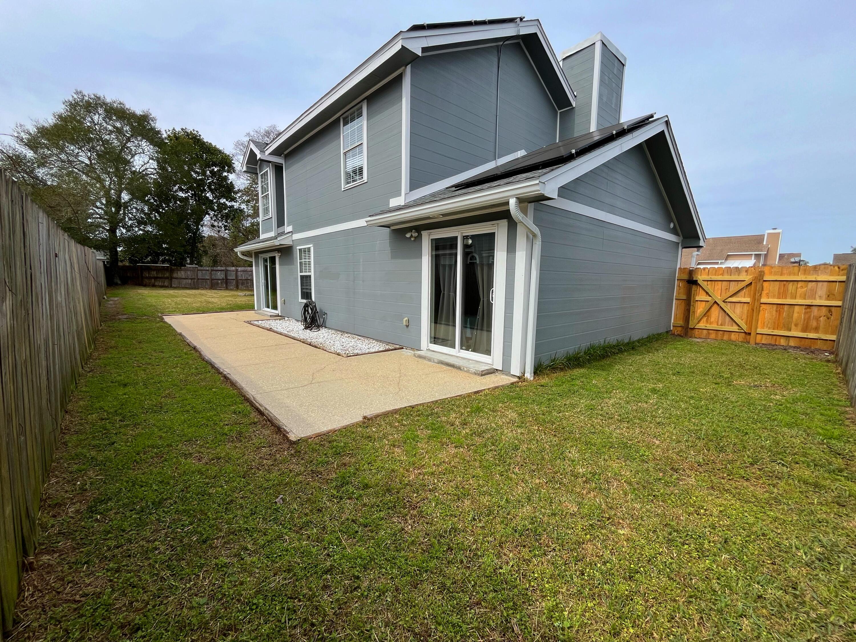 422 NW Village Court