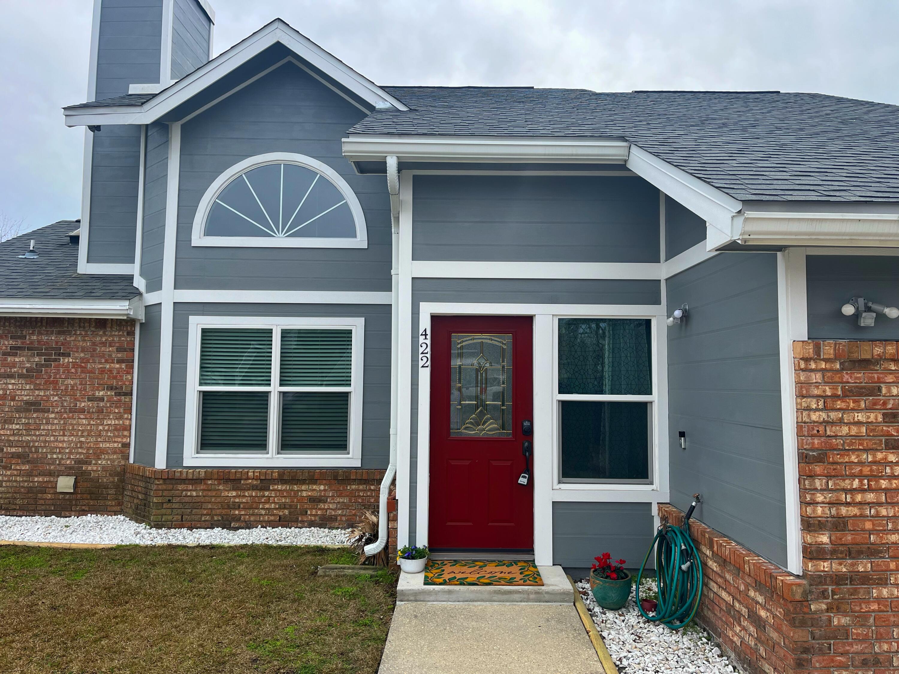 422 NW Village Court