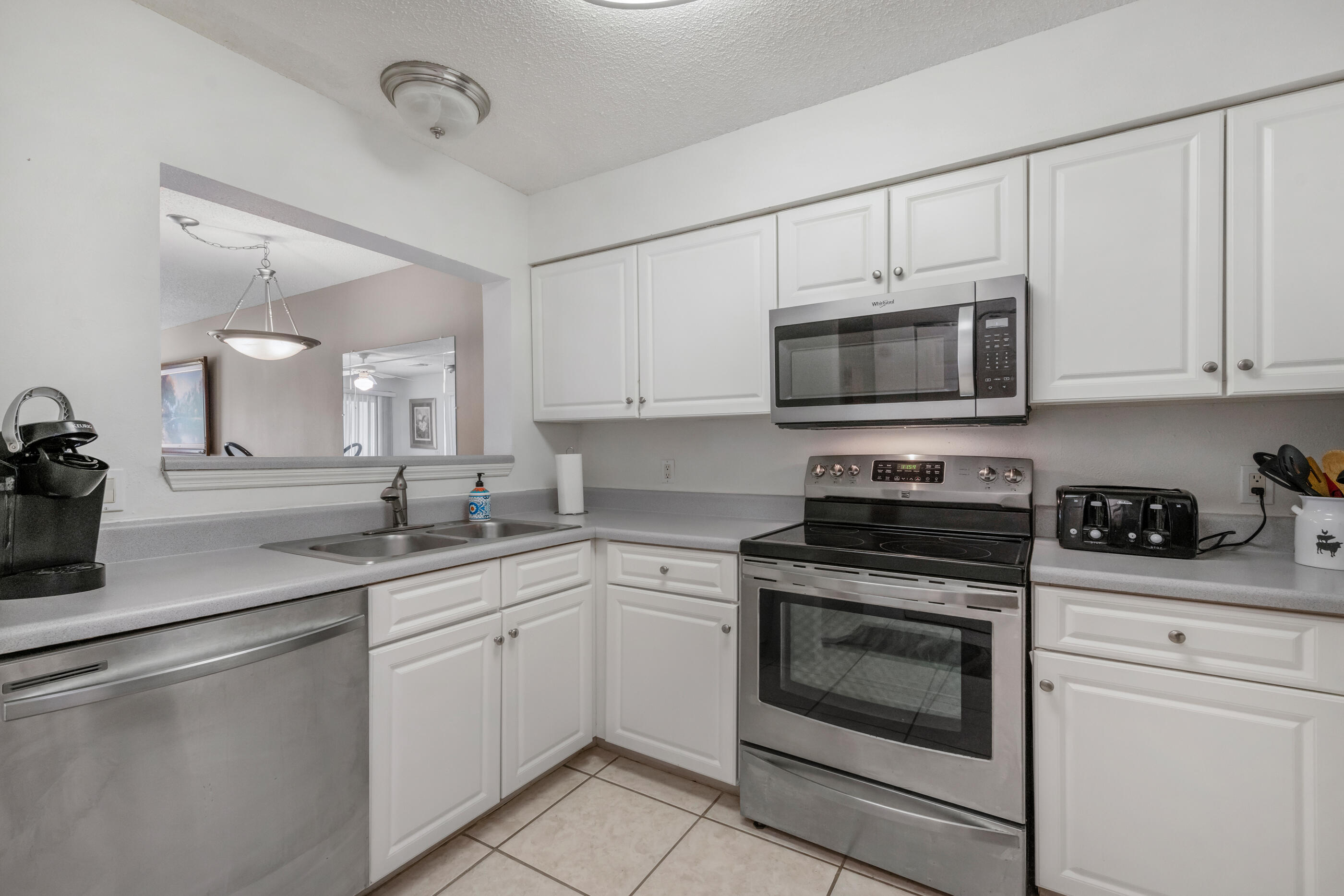 4270 Calinda Lane, 337