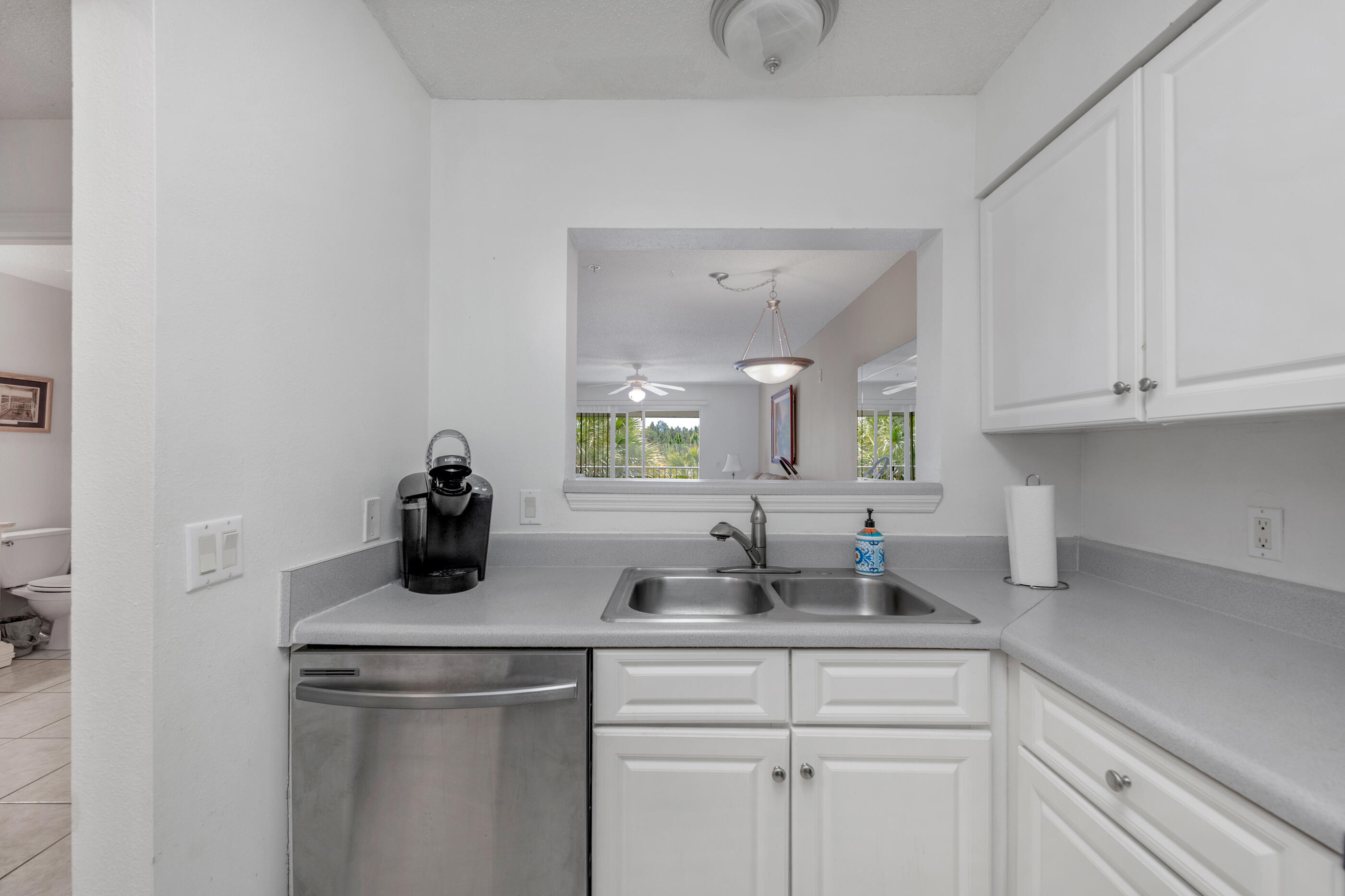 4270 Calinda Lane, 337