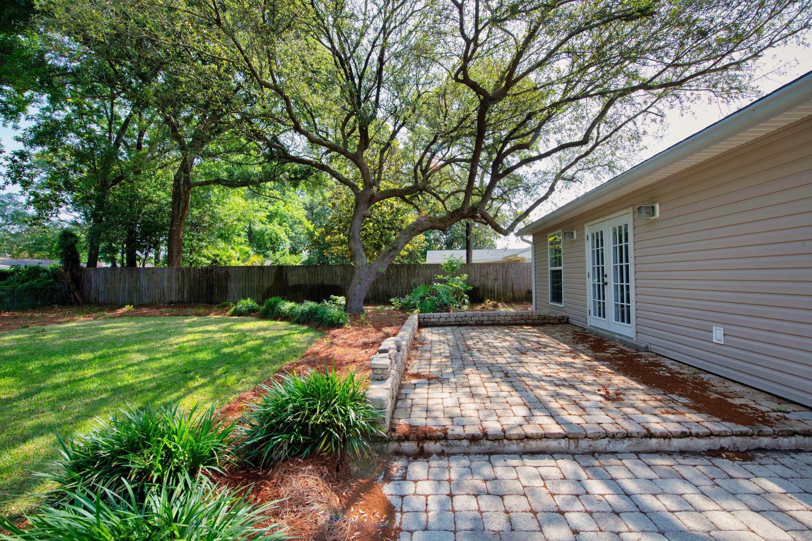 7 Maple Avenue