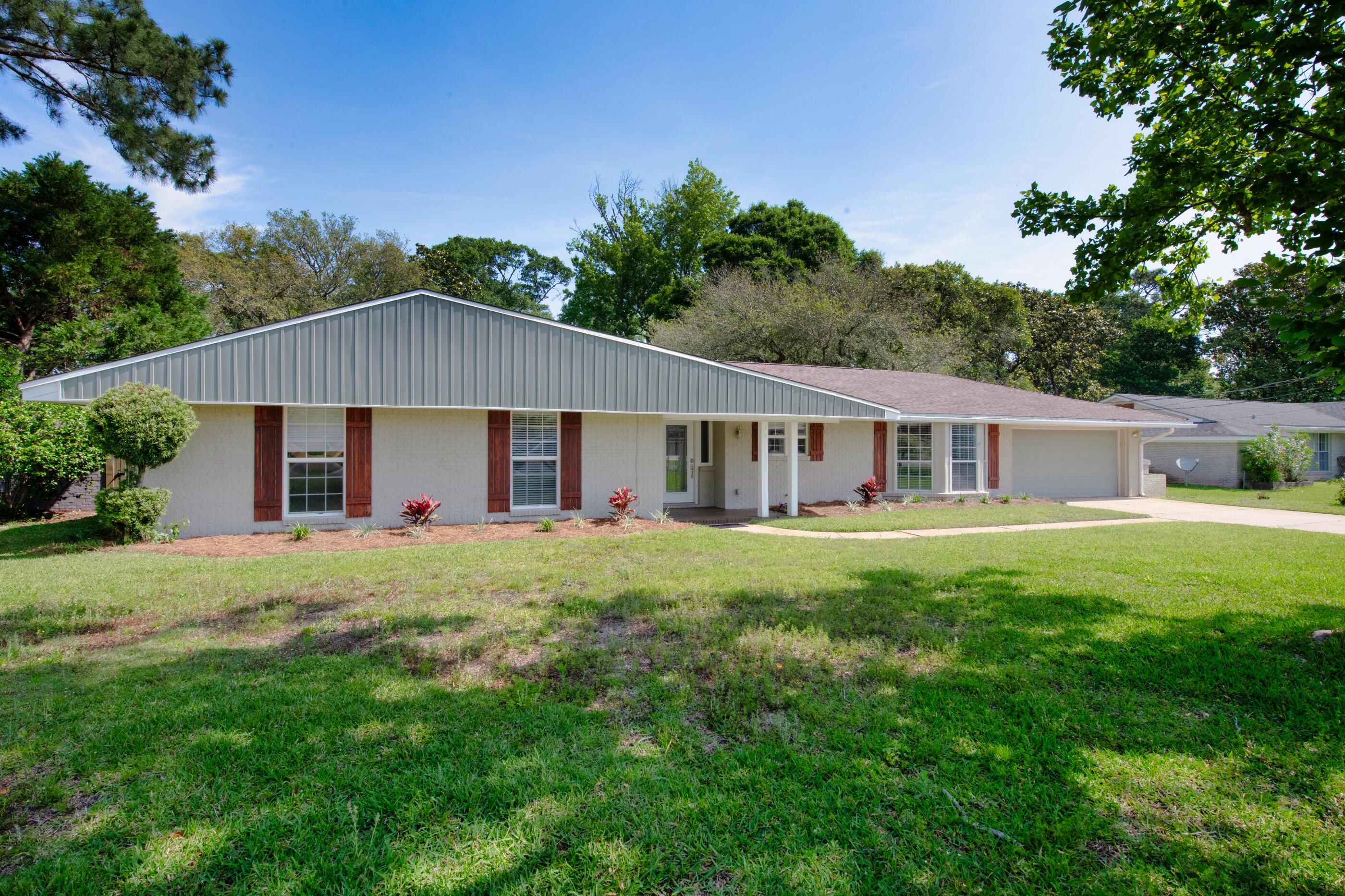 7 Maple Avenue