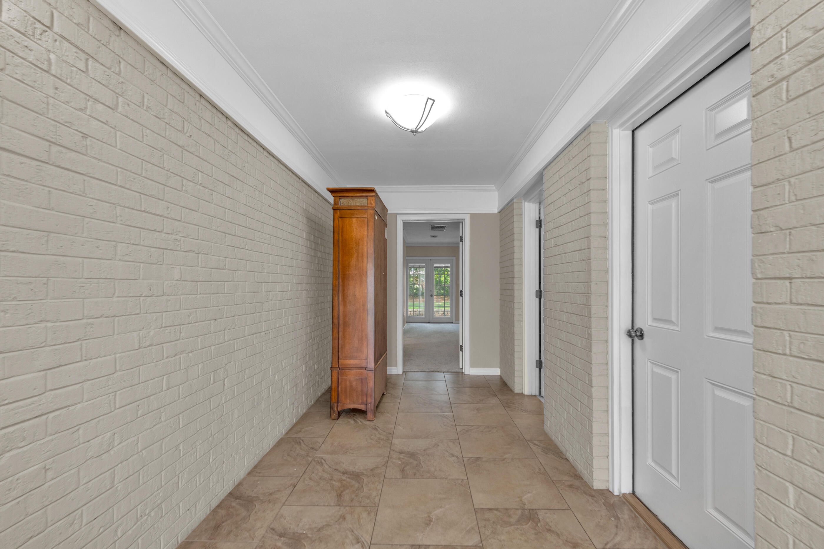 7 Maple Avenue