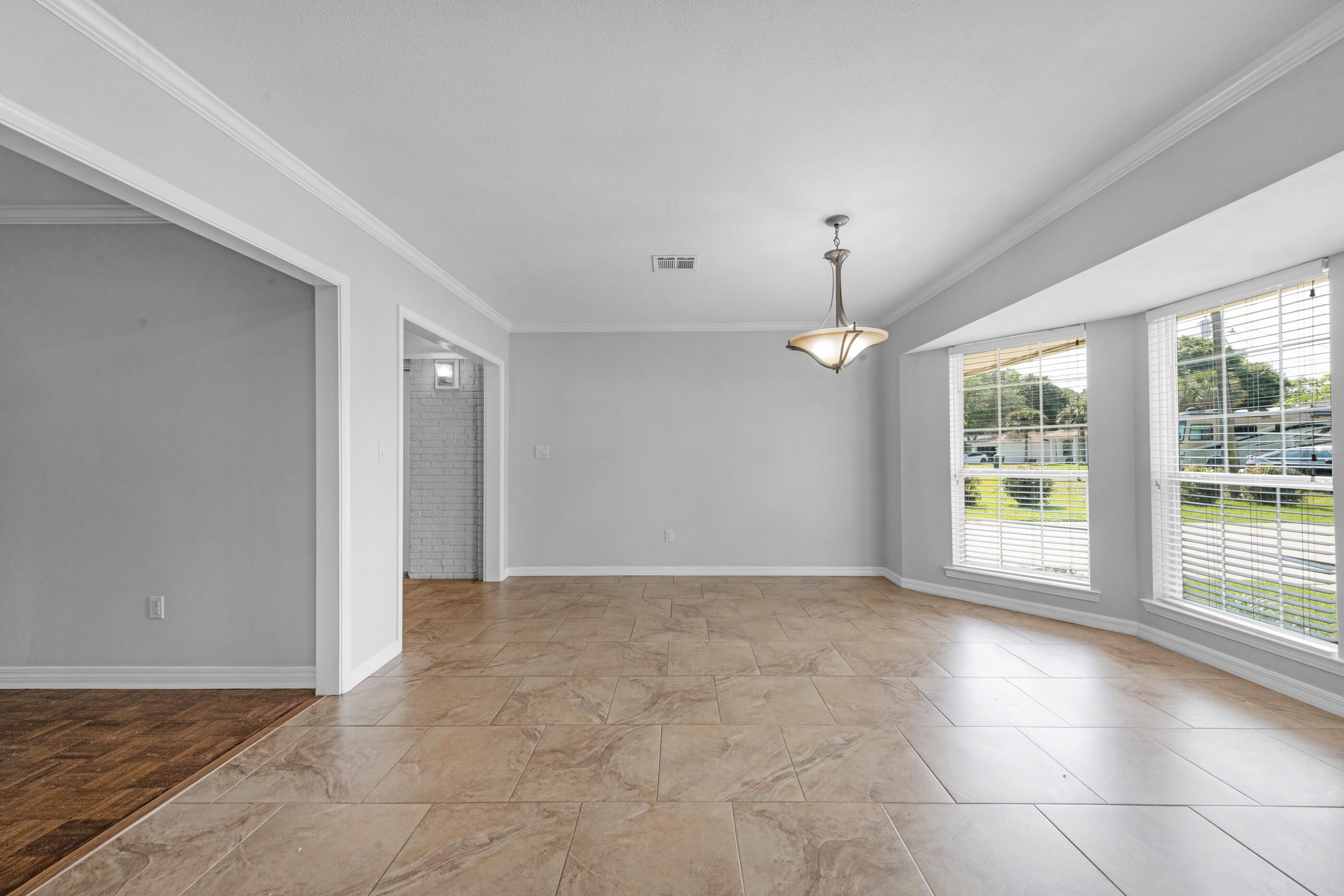 7 Maple Avenue
