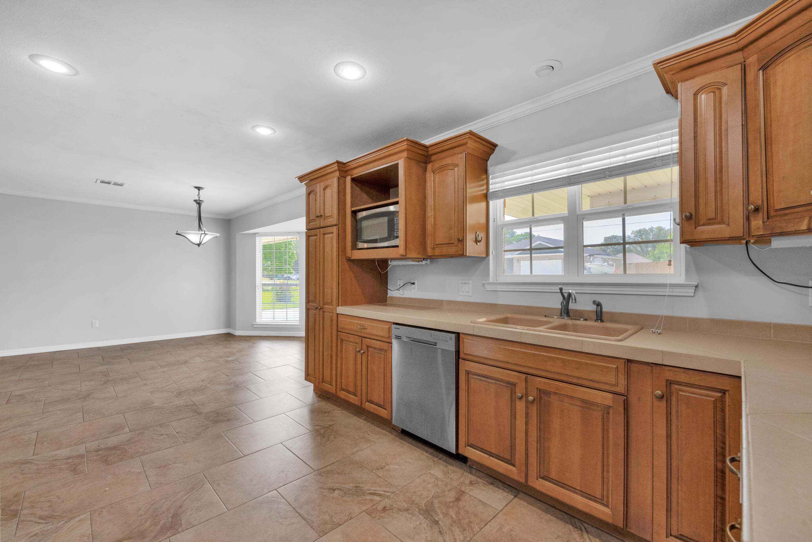 7 Maple Avenue