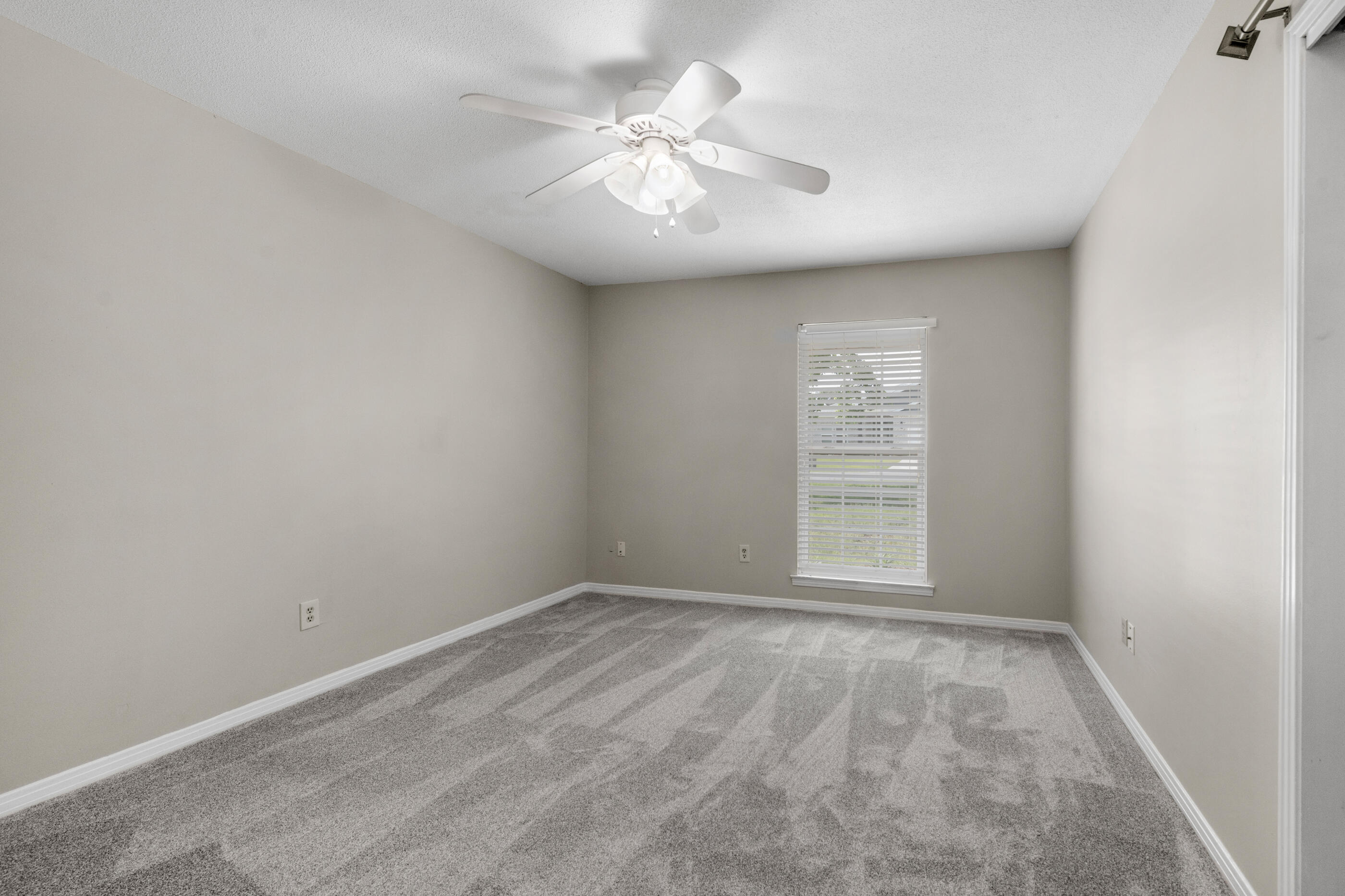 7 Maple Avenue