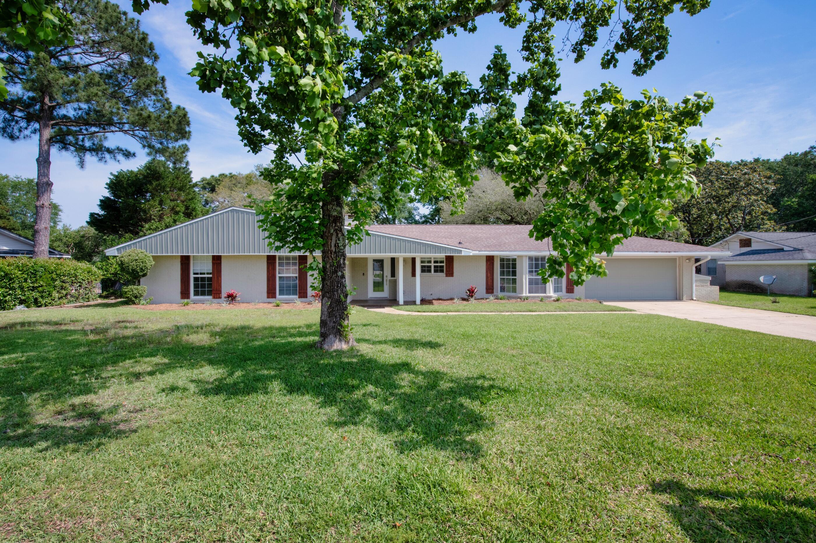 7 Maple Avenue