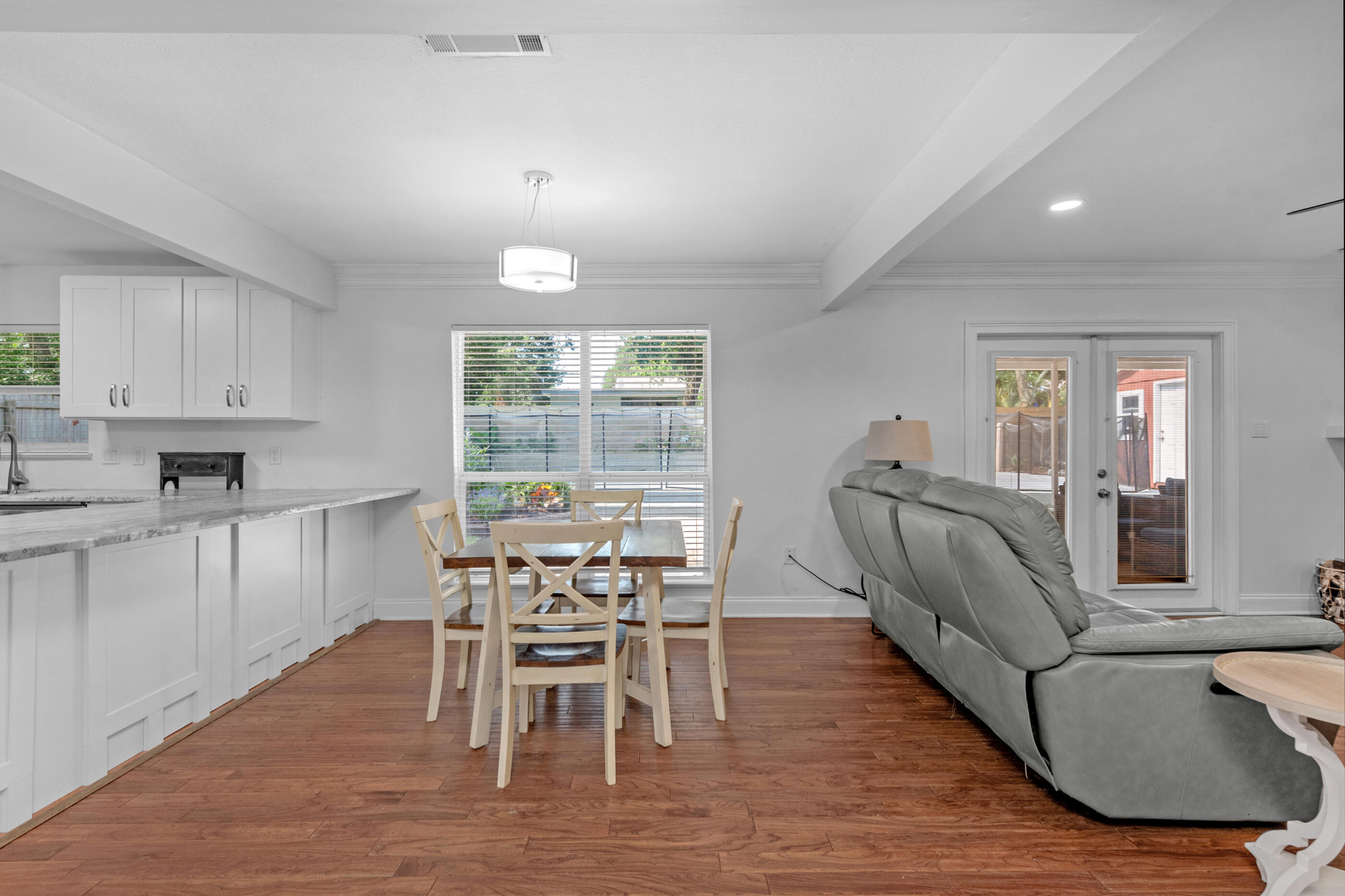 300 NW Vaughan Street