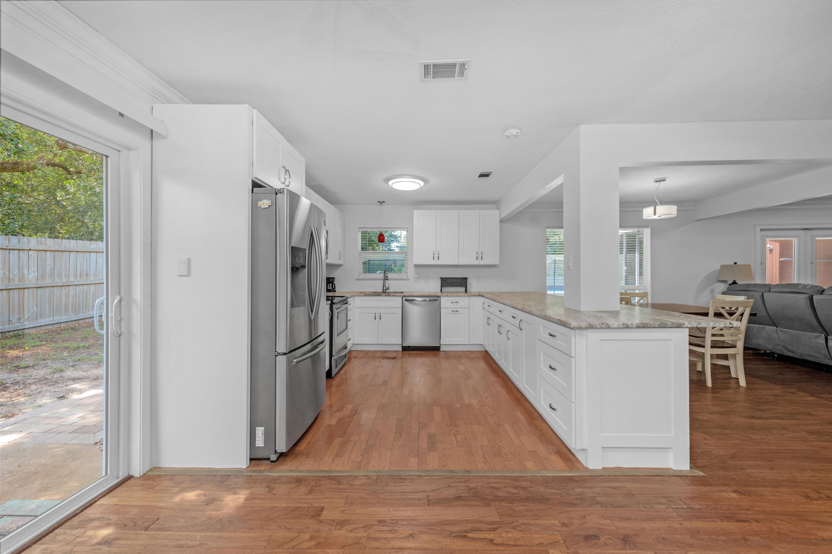 300 NW Vaughan Street