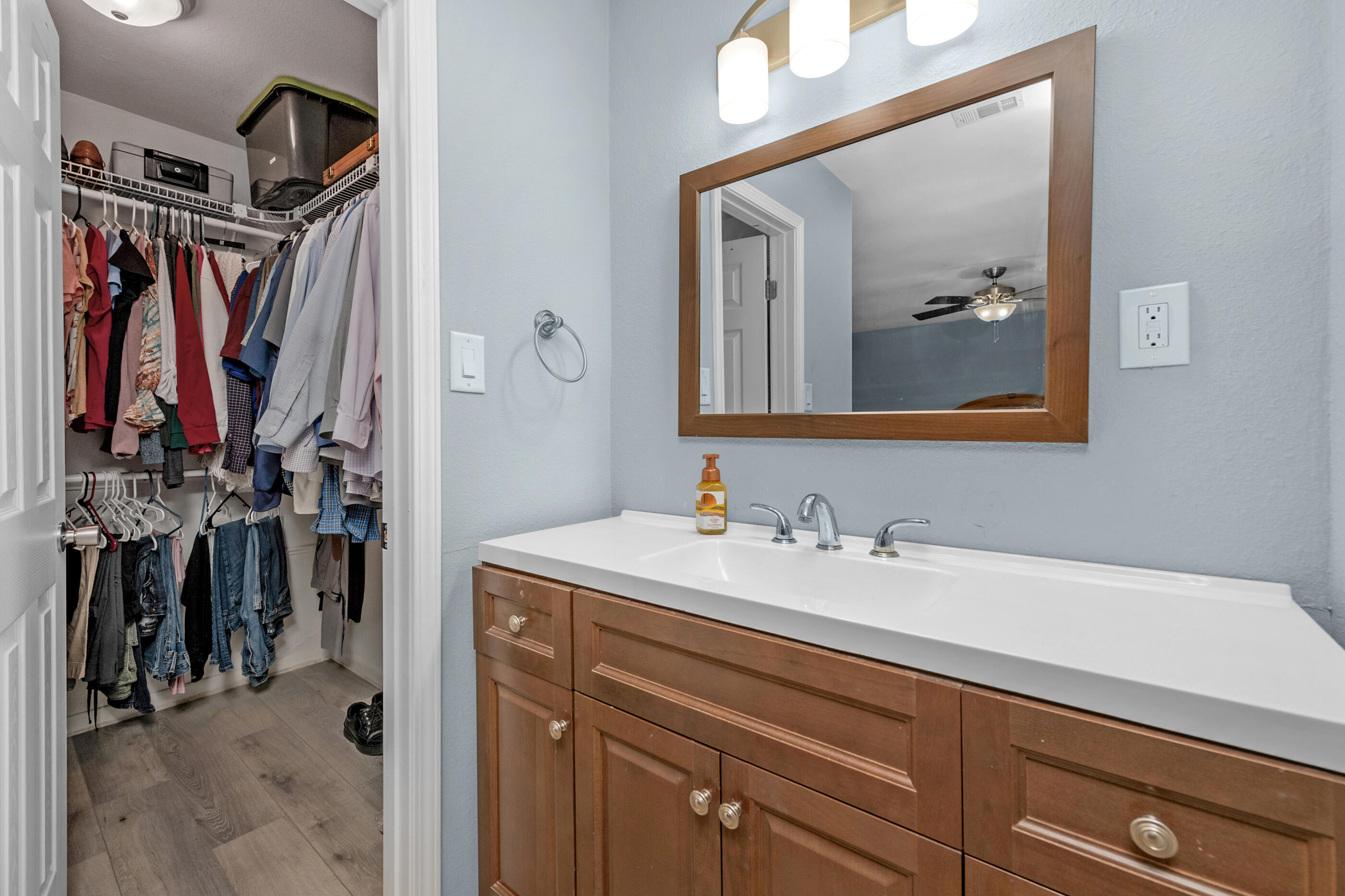 300 NW Vaughan Street