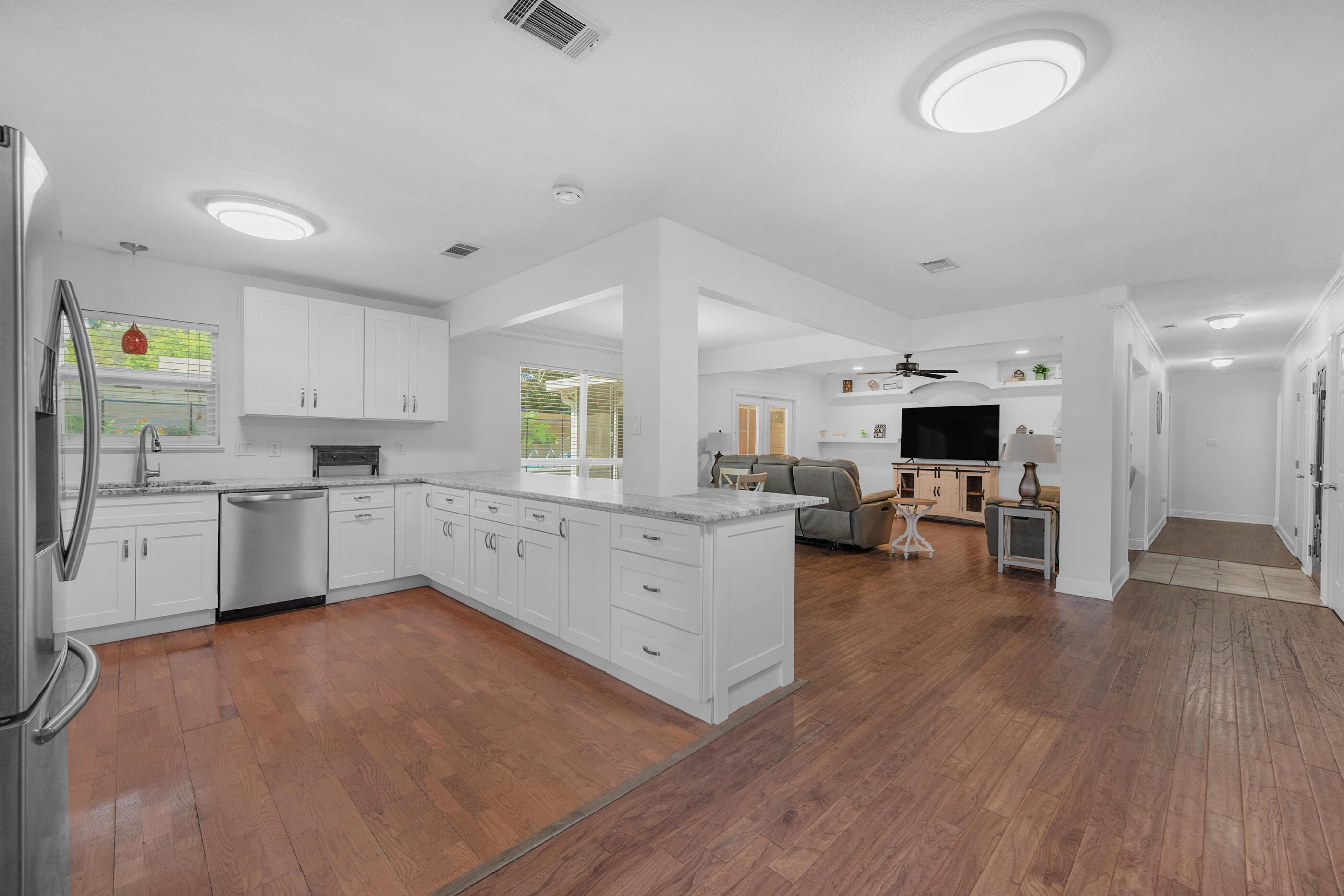 300 NW Vaughan Street