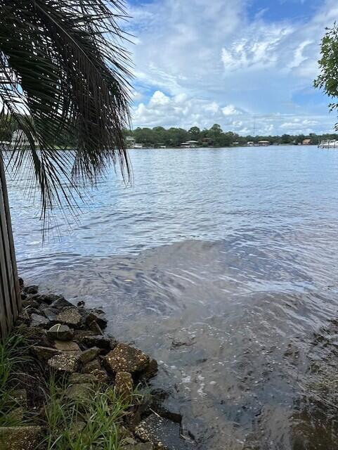 300 NW Vaughan Street