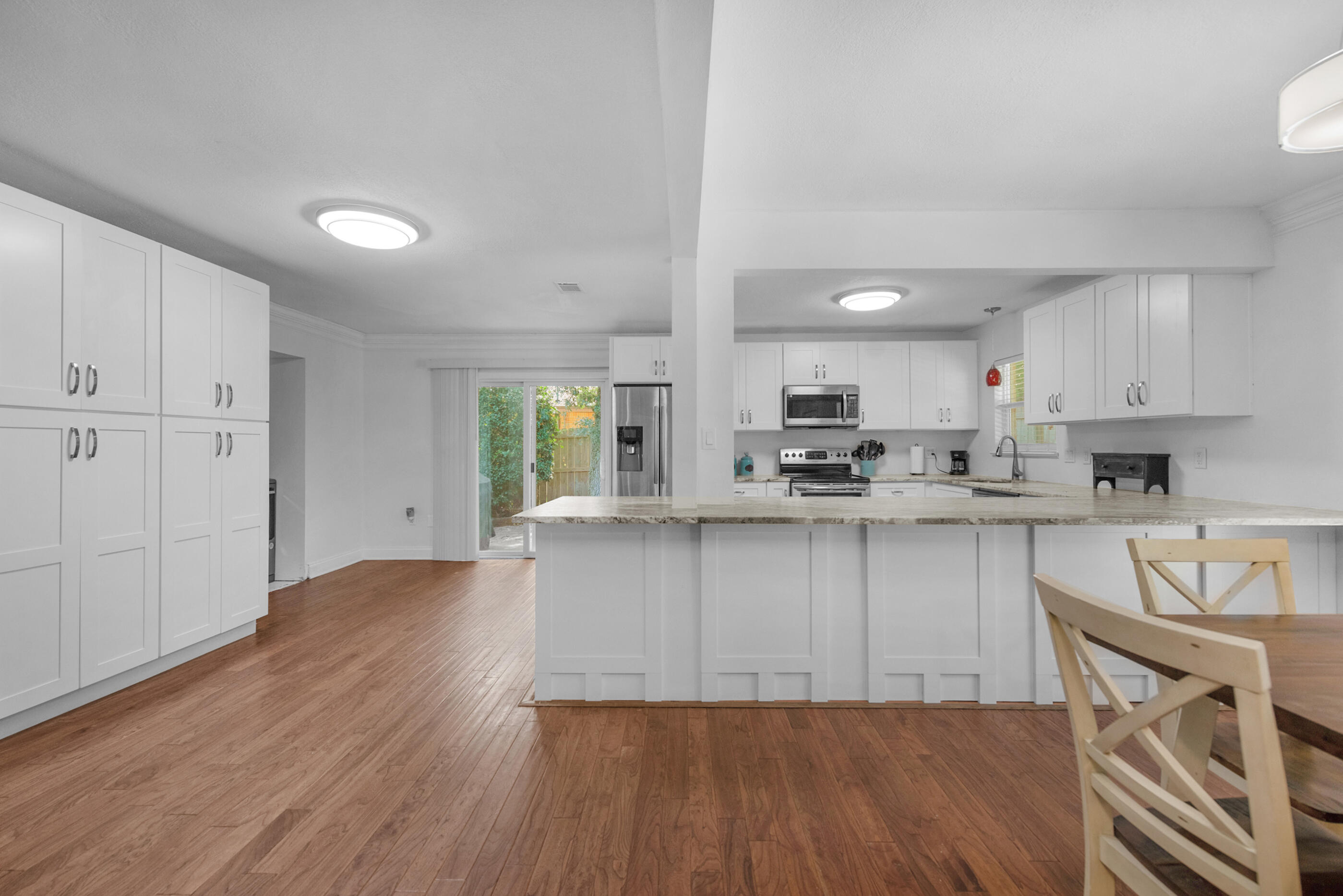 300 NW Vaughan Street