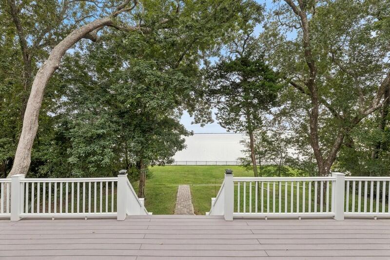 385 Red Barn Road