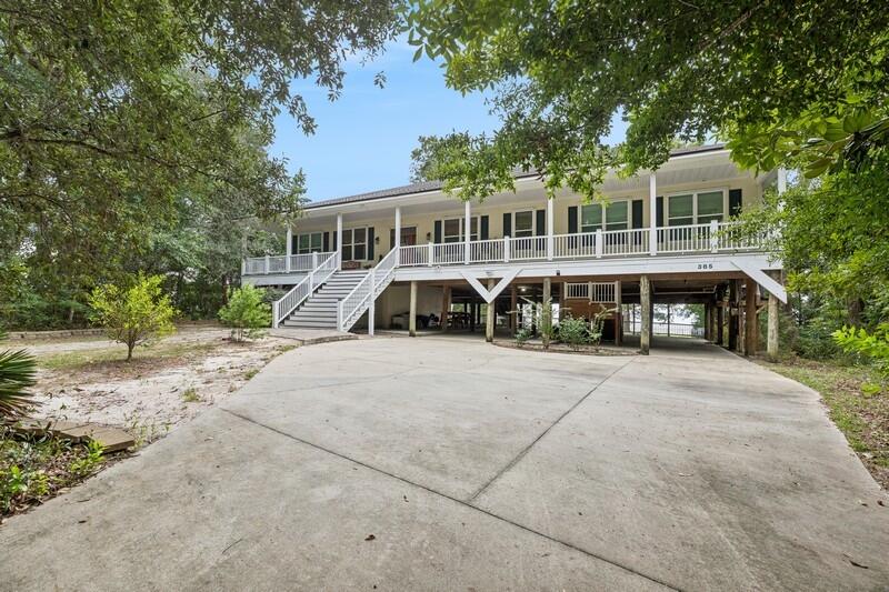 385 Red Barn Road