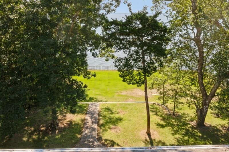 385 Red Barn Road