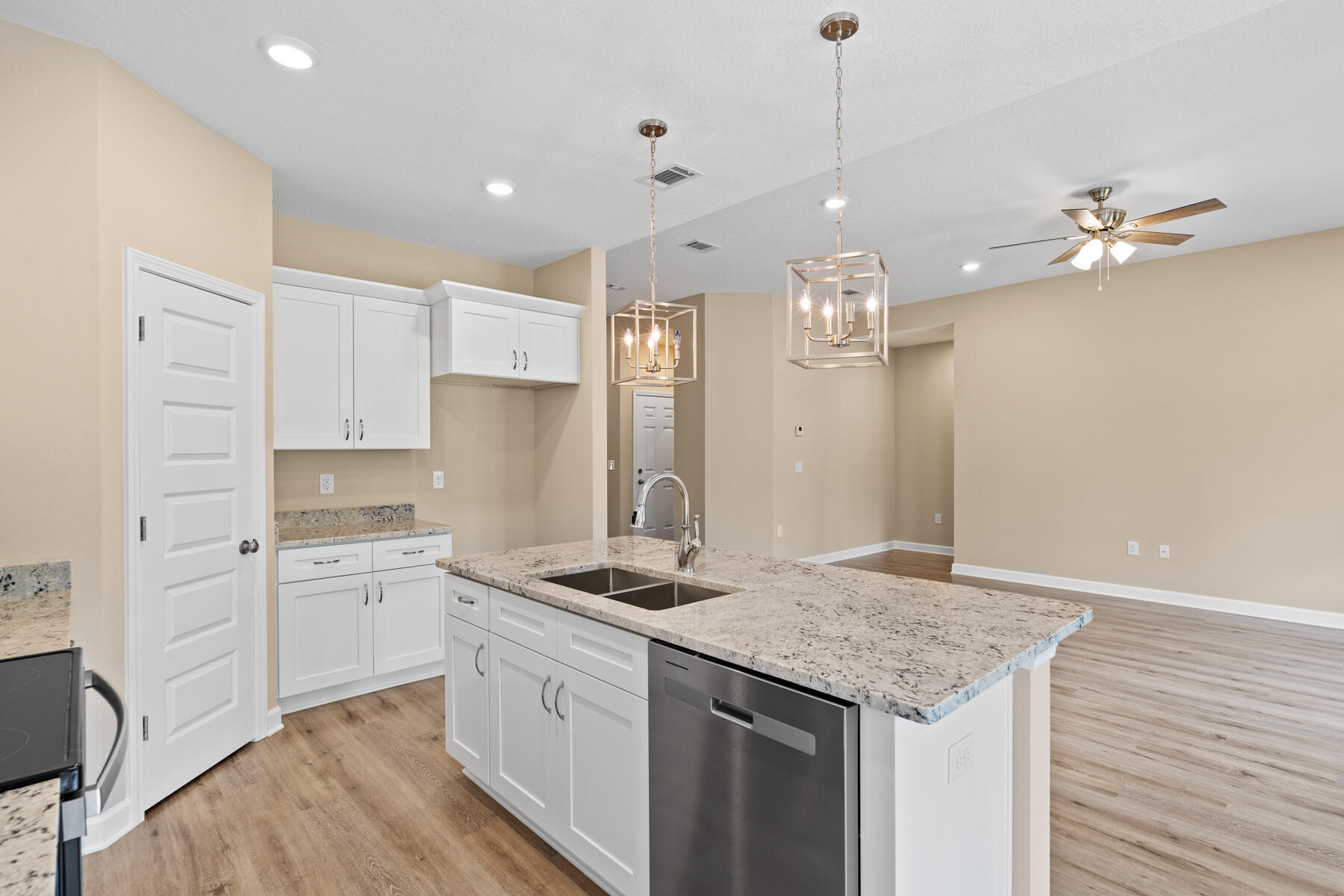 6138 Blueberry Lane