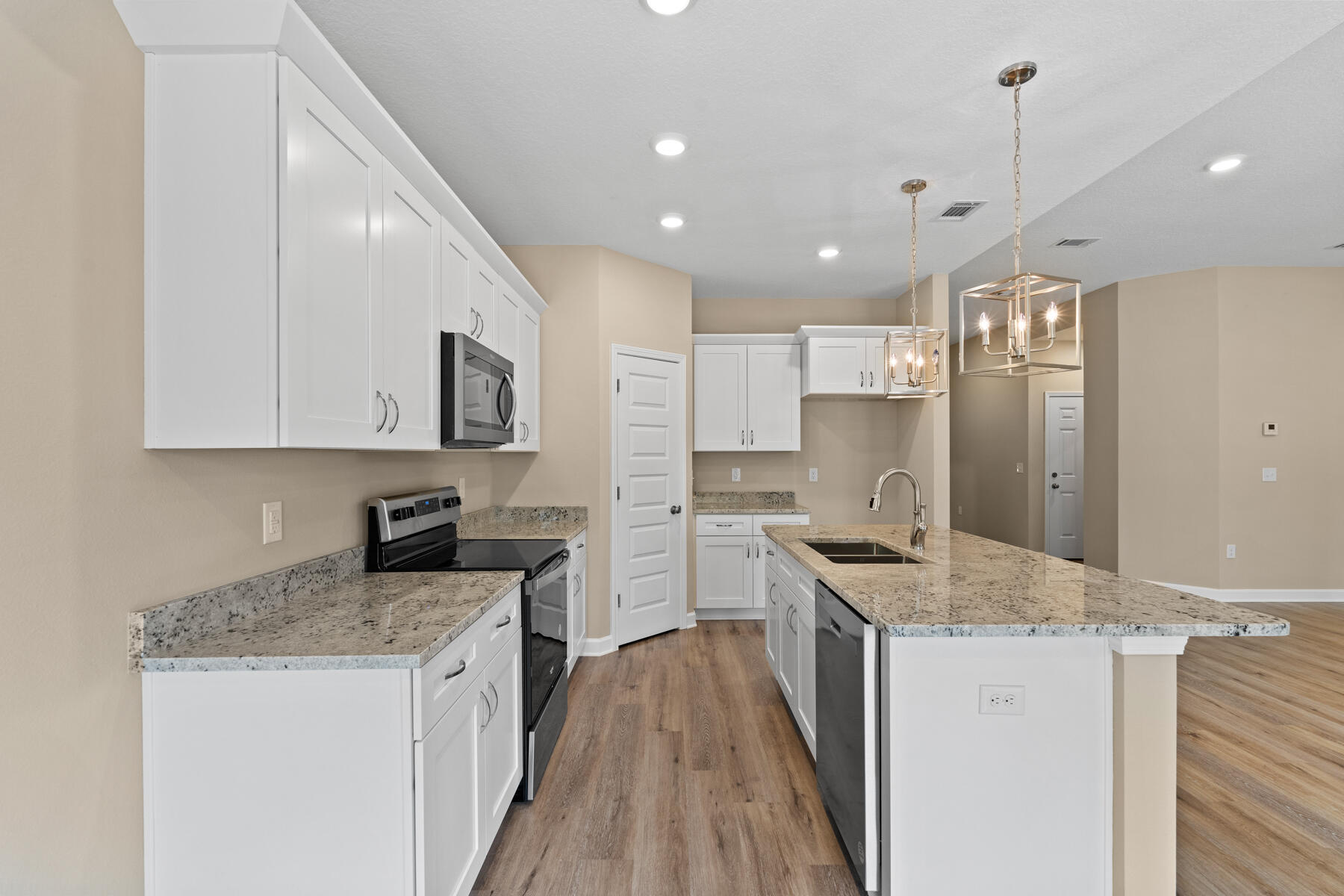 6138 Blueberry Lane