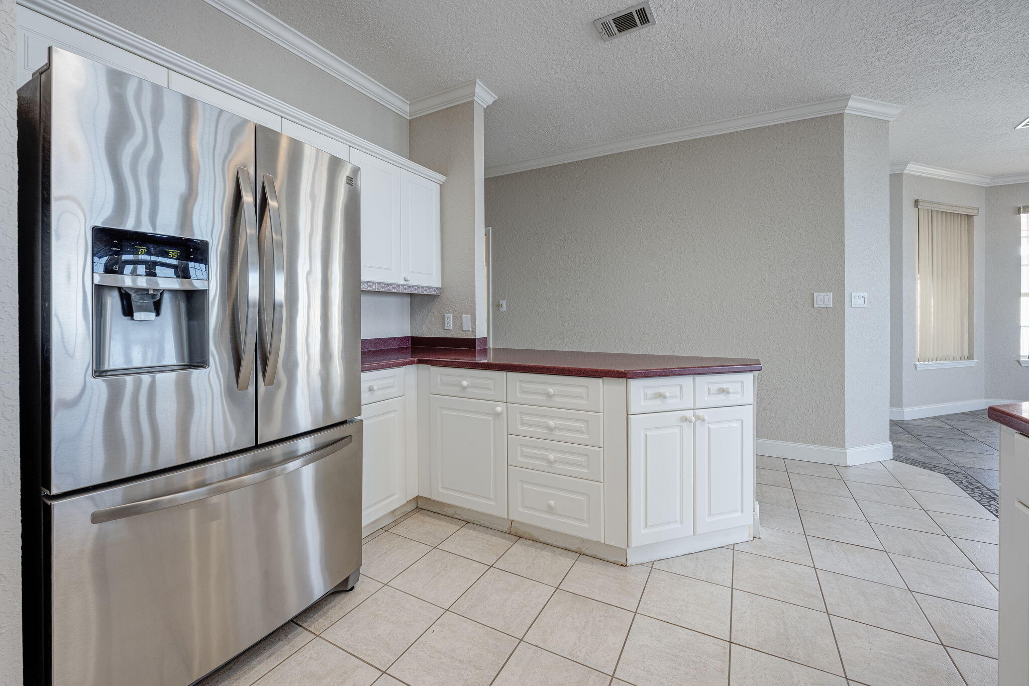 227 SE Alconese Avenue, UNIT E