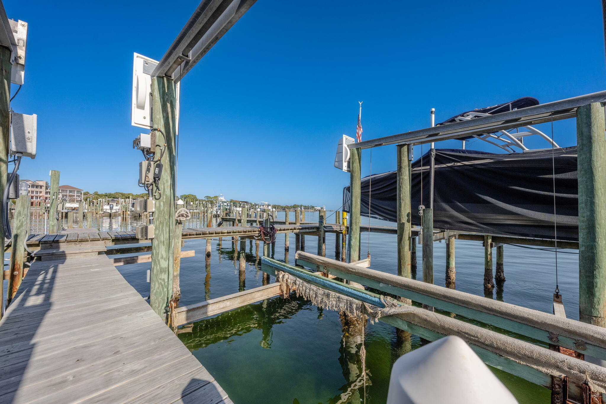 227 SE Alconese Avenue, UNIT E