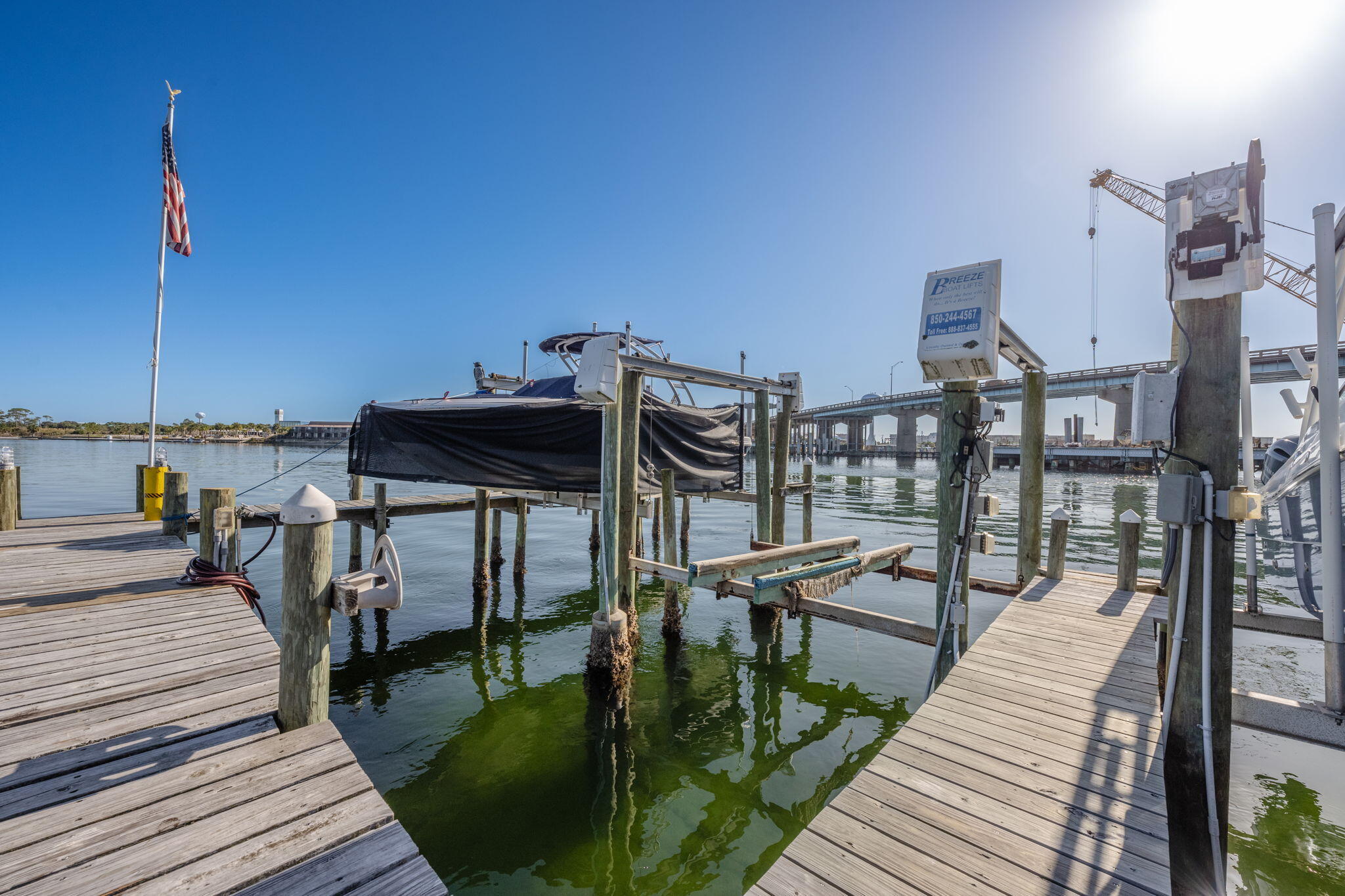 227 SE Alconese Avenue, UNIT E