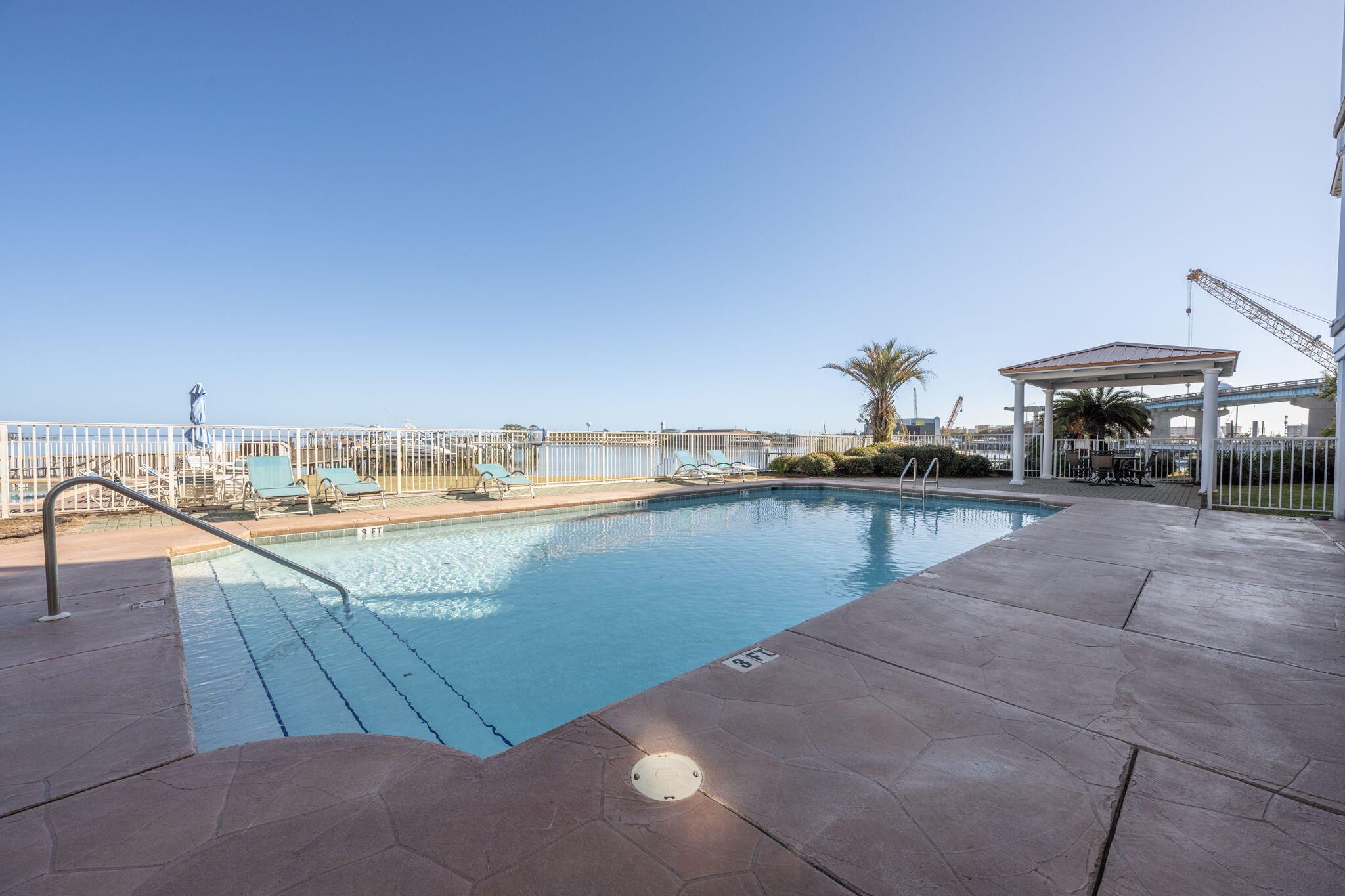 227 SE Alconese Avenue, UNIT E