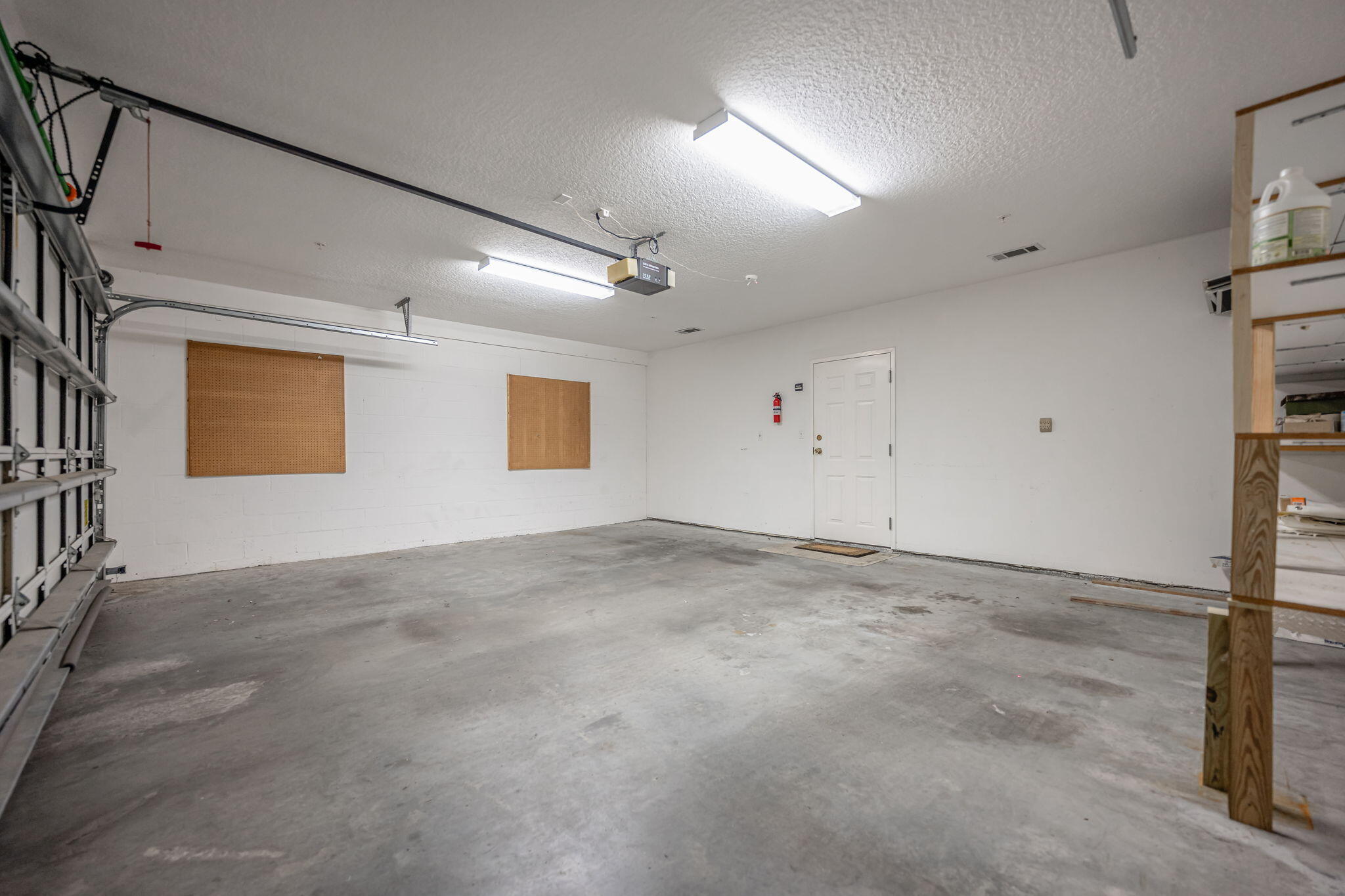 227 SE Alconese Avenue, UNIT E