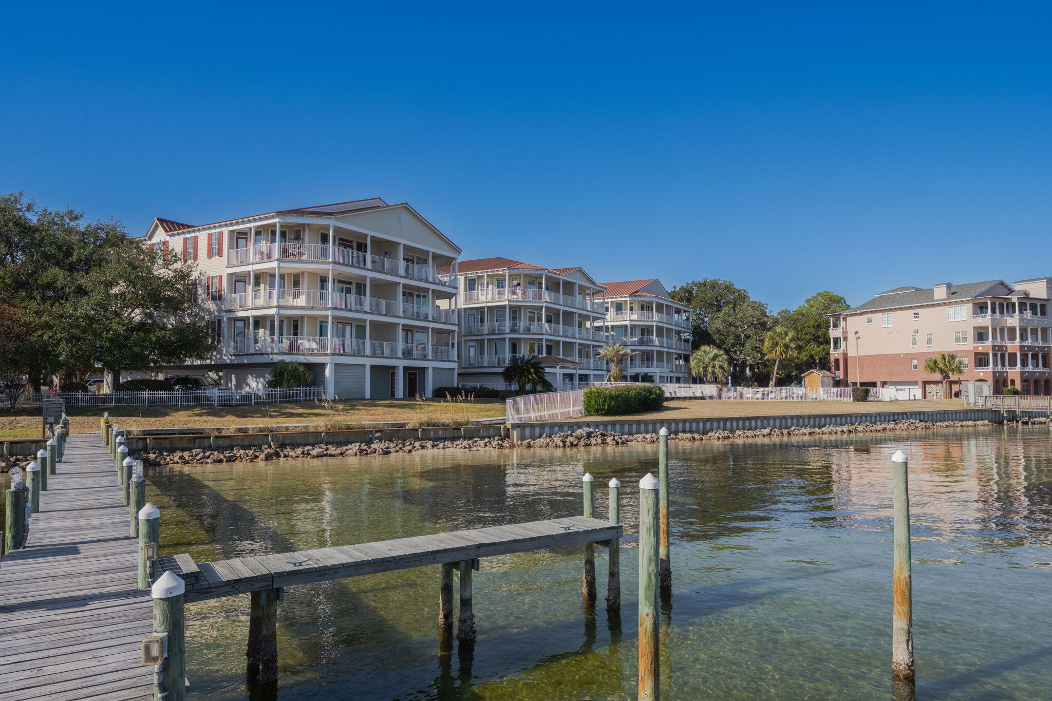 227 SE Alconese Avenue, UNIT E