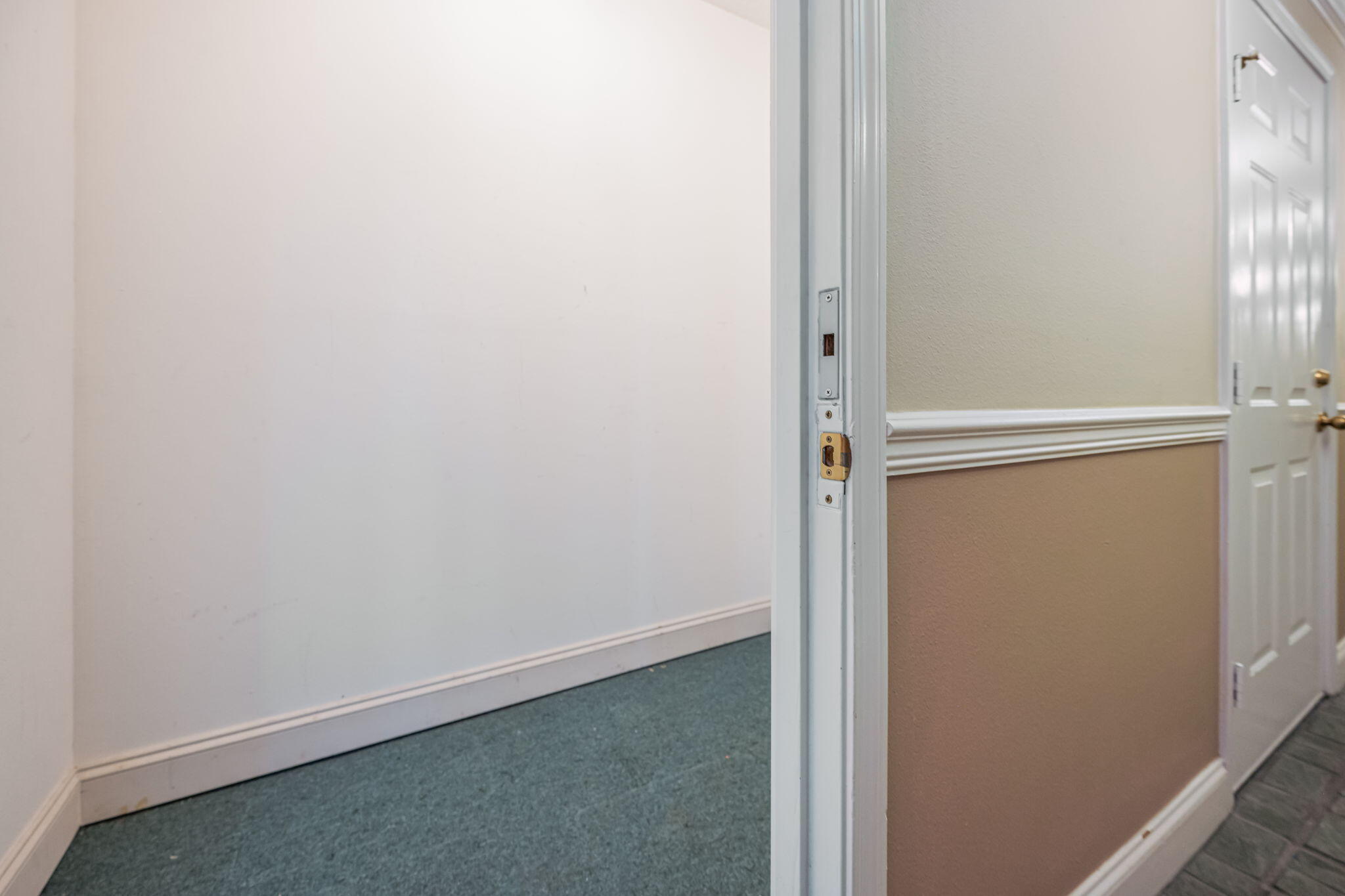 227 SE Alconese Avenue, UNIT E