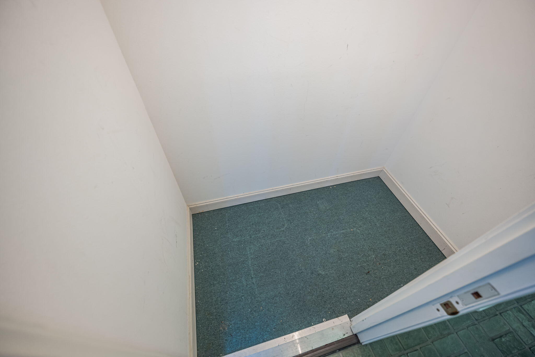 227 SE Alconese Avenue, UNIT E
