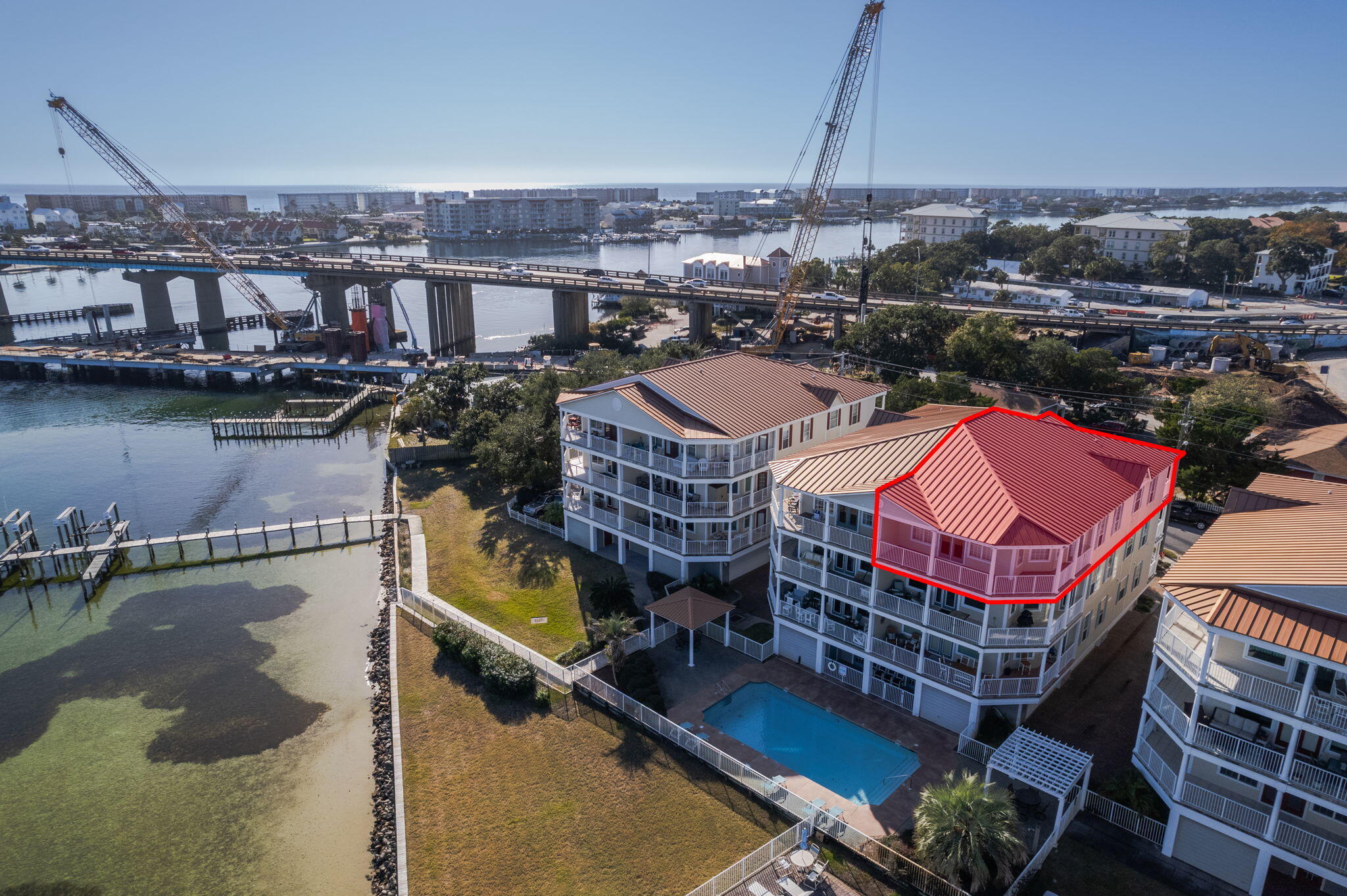 227 SE Alconese Avenue, UNIT E