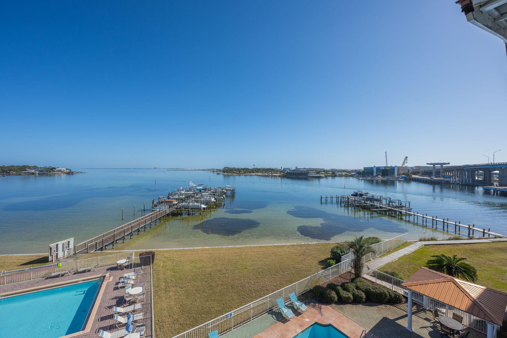 227 SE Alconese Avenue, UNIT E