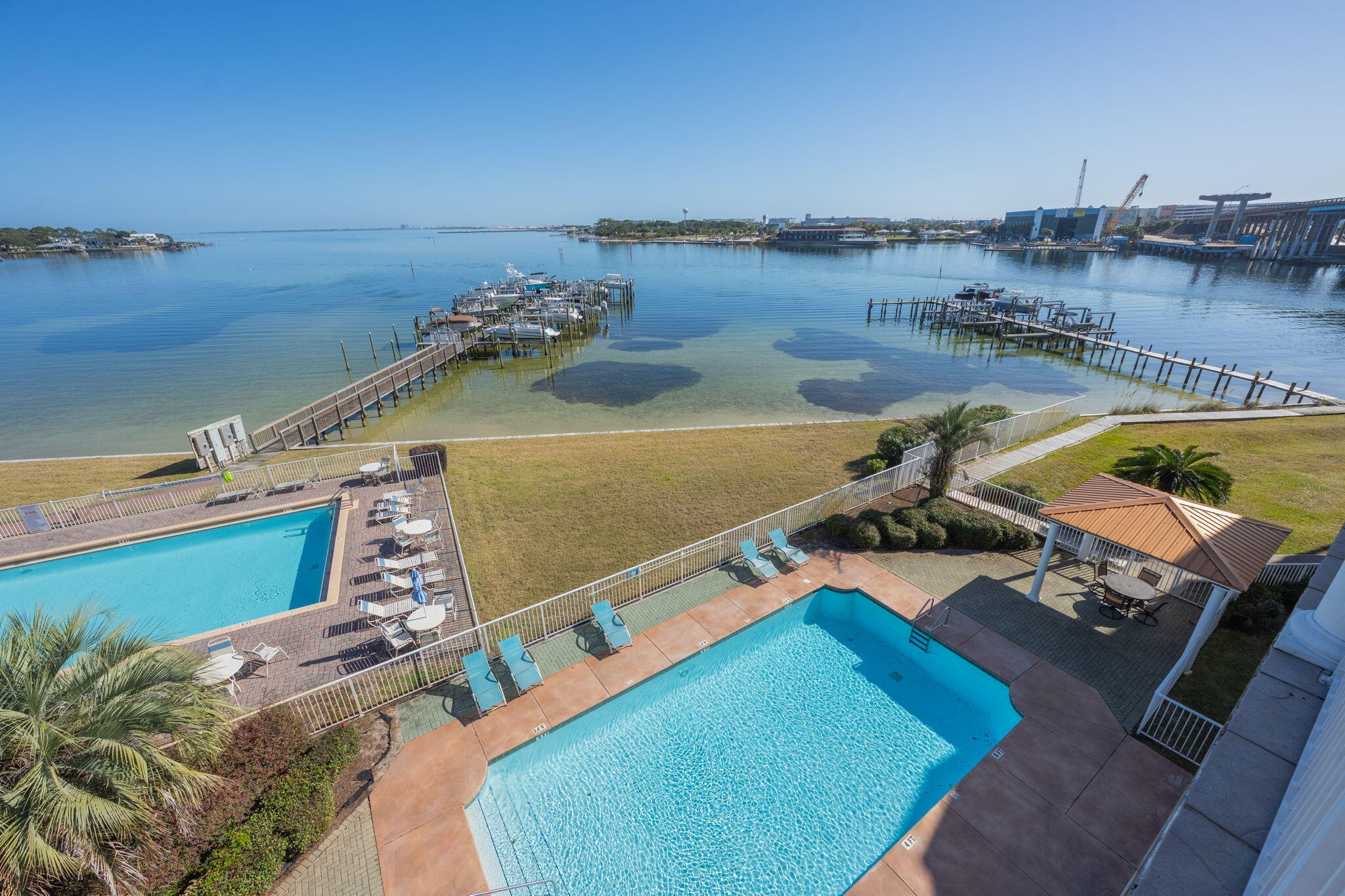 227 SE Alconese Avenue, UNIT E
