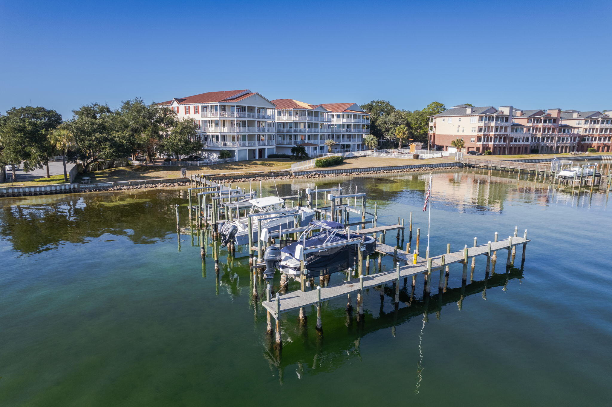 227 SE Alconese Avenue, UNIT E