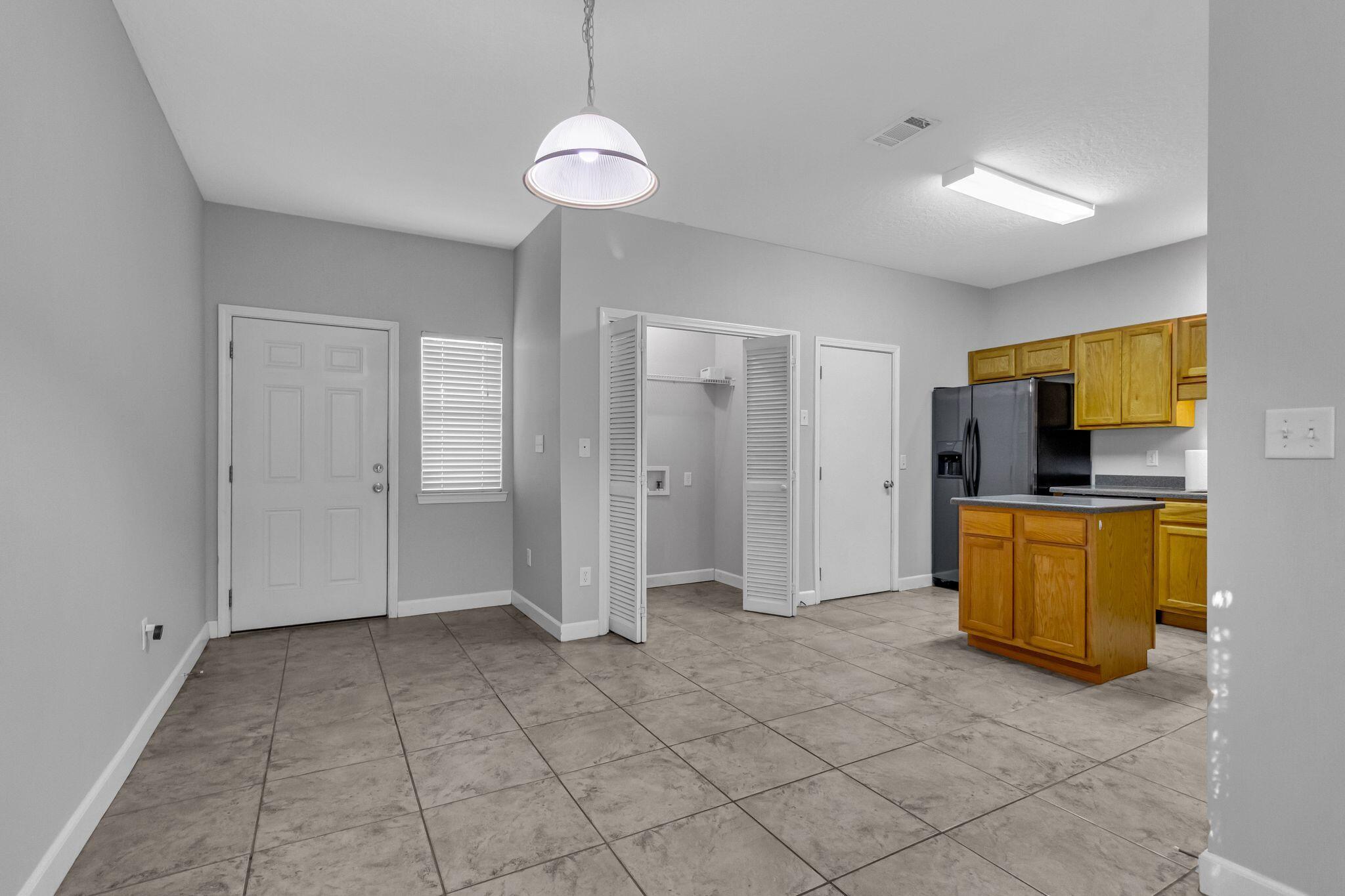 518 NW Parkview Road, UNIT A