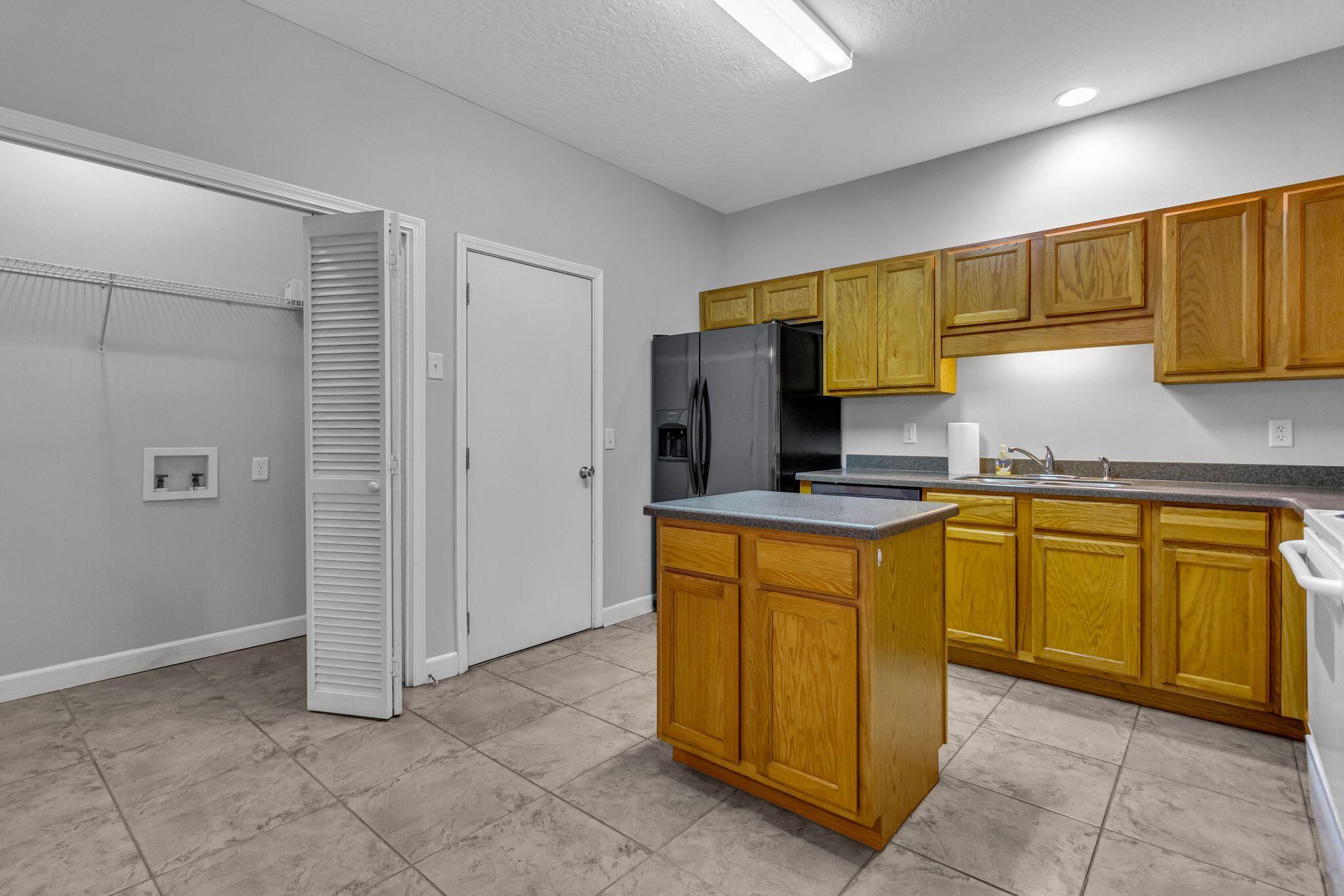 518 NW Parkview Road, UNIT A
