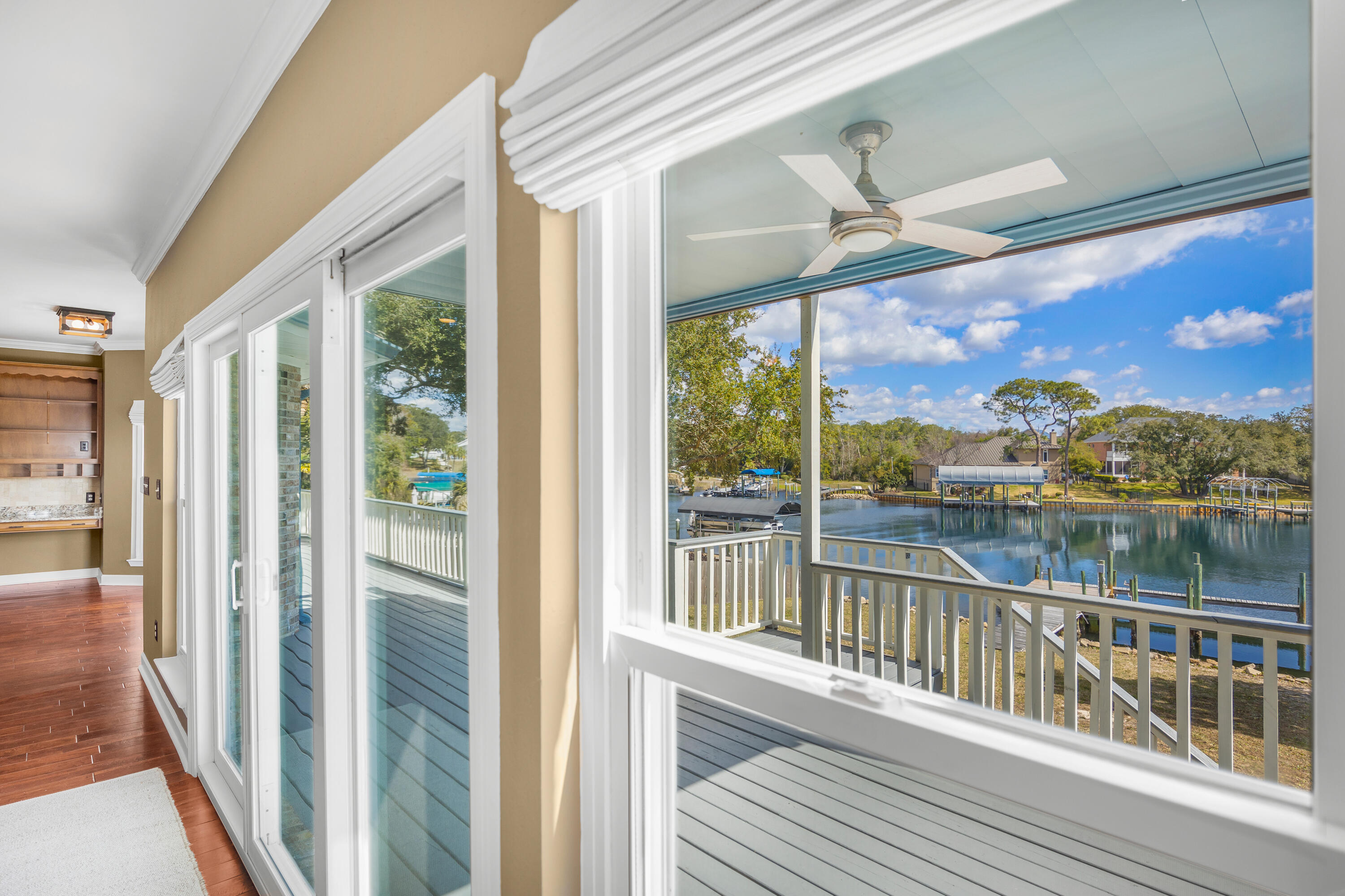 59 Lakeshore Drive