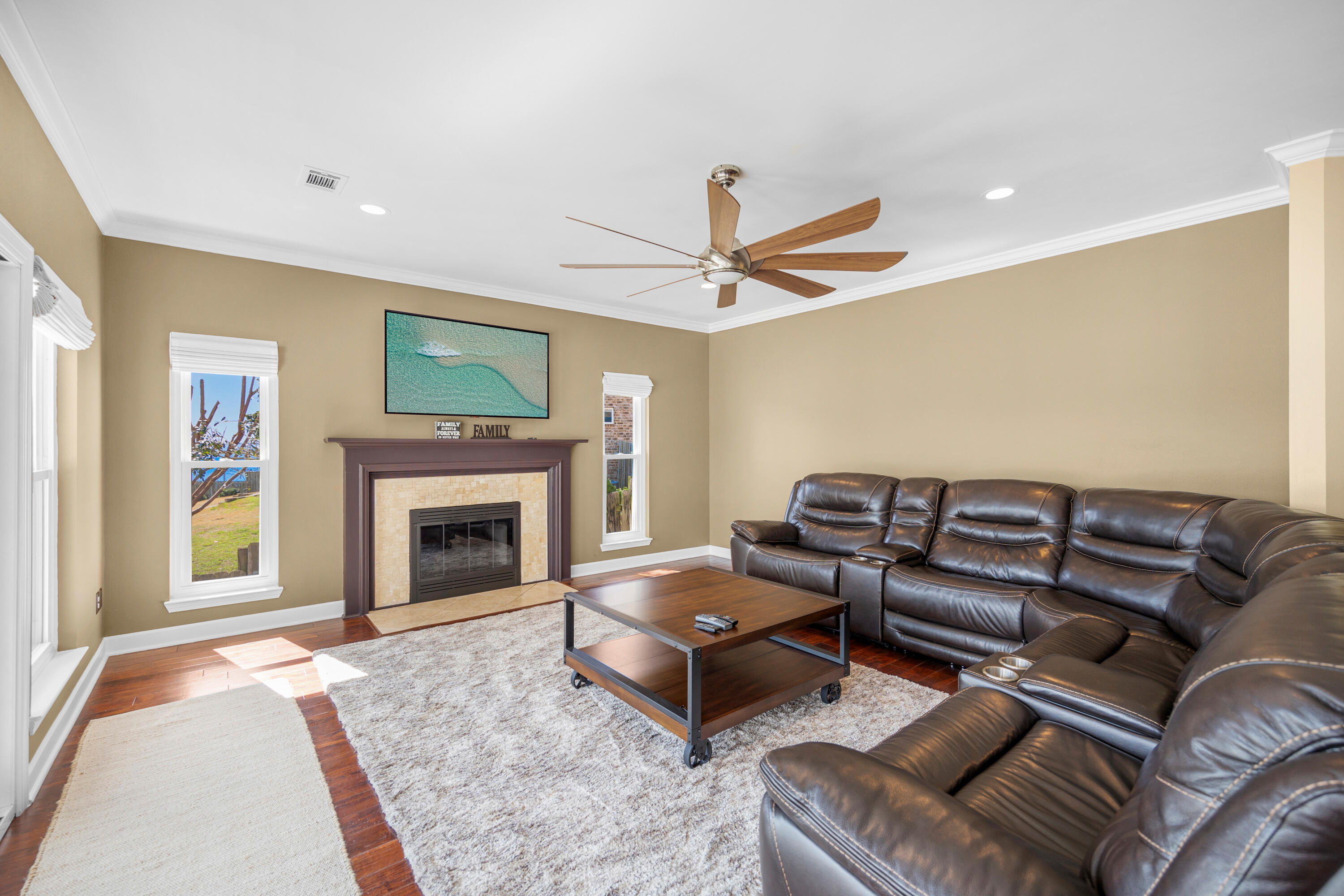 59 Lakeshore Drive