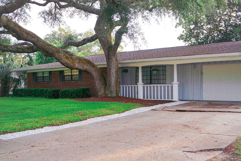 603 NE Merioneth Drive